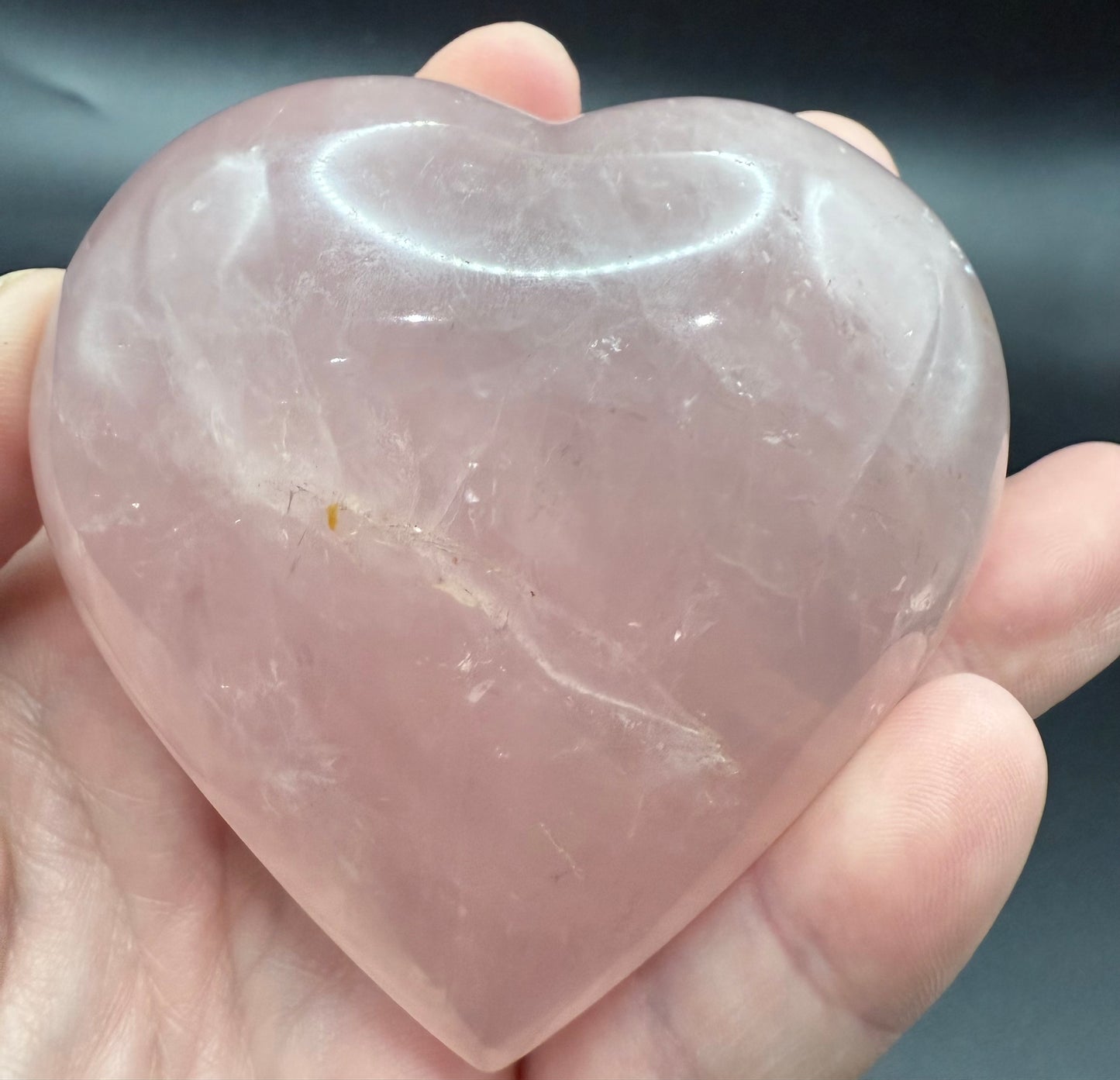Rose Quartz Heart โ 7.5 x 7.5cm