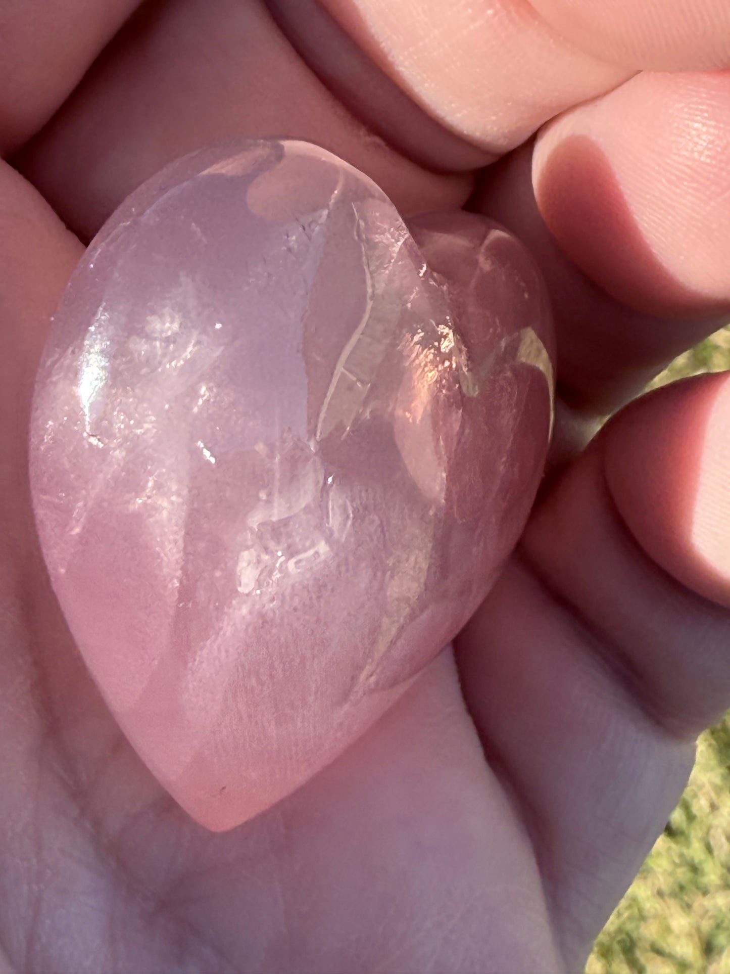Gemmy Rose Quartz Heart ā 4cm (Intuitively Chosen)