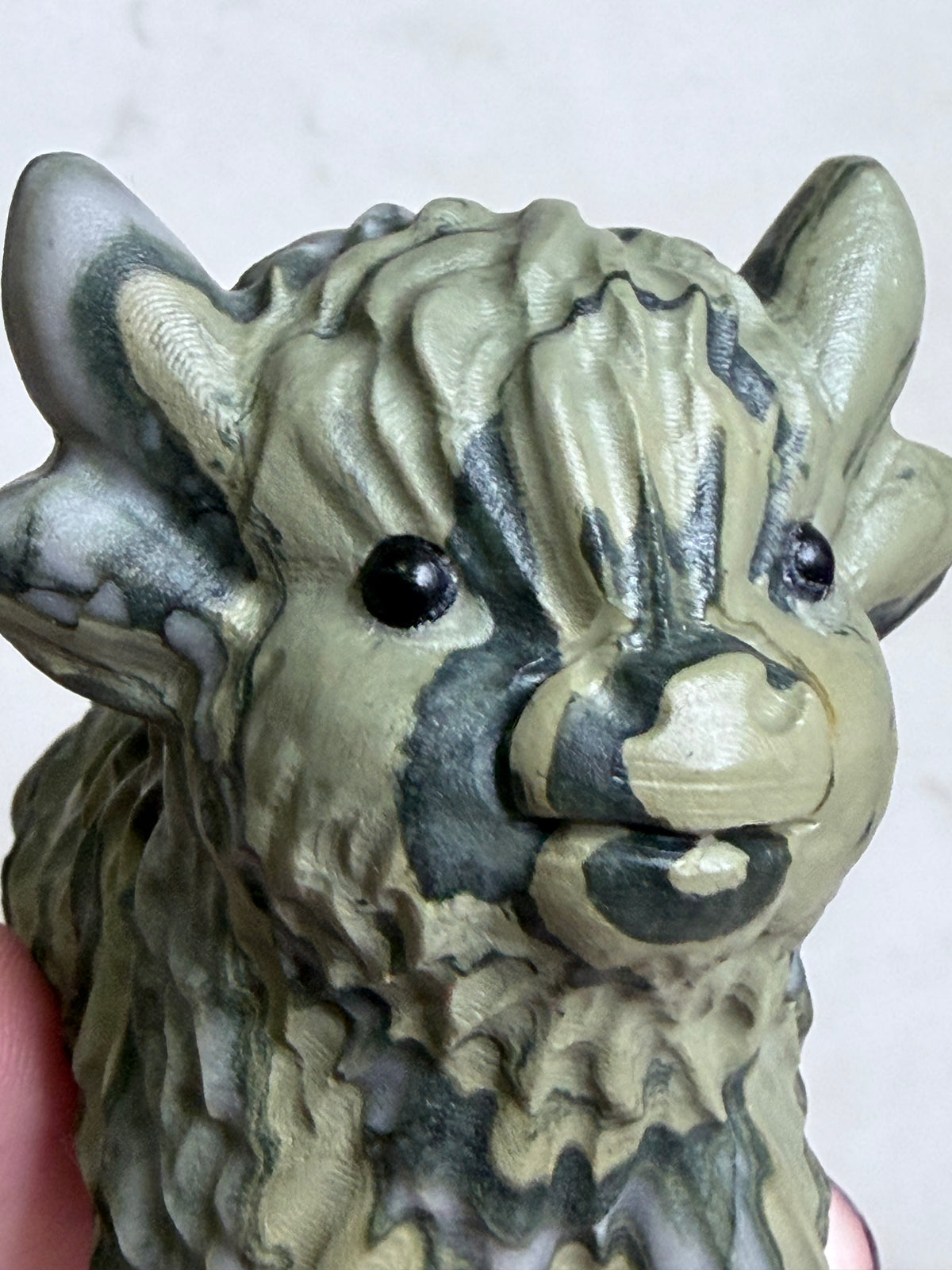 Highland Cow Green Zebra Stone Carving – 8 cm