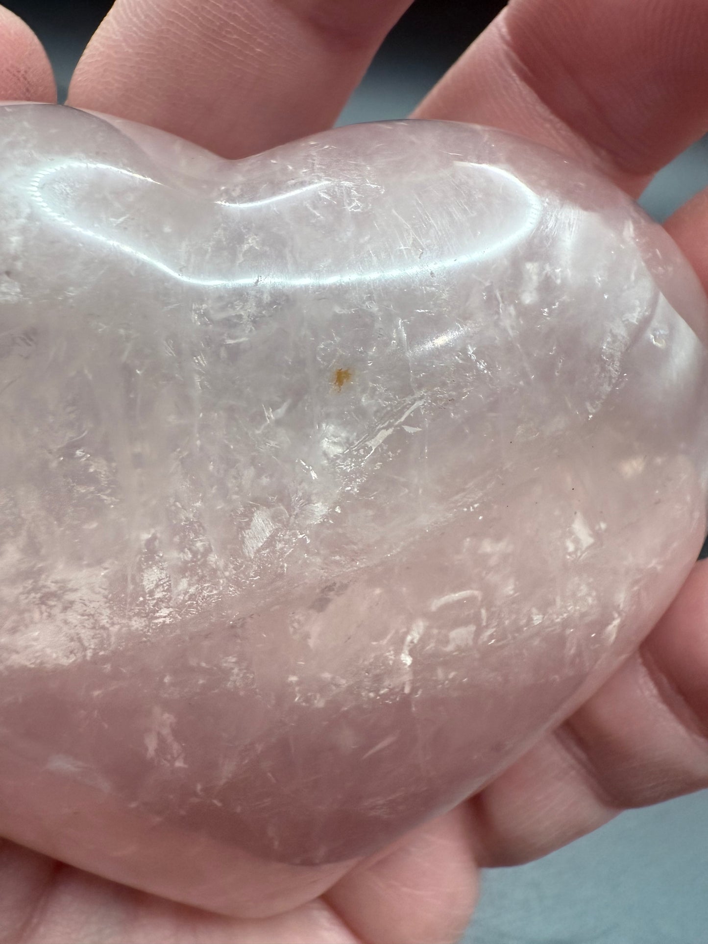 Rose Quartz Heart โ 7.5 x 7.5cm