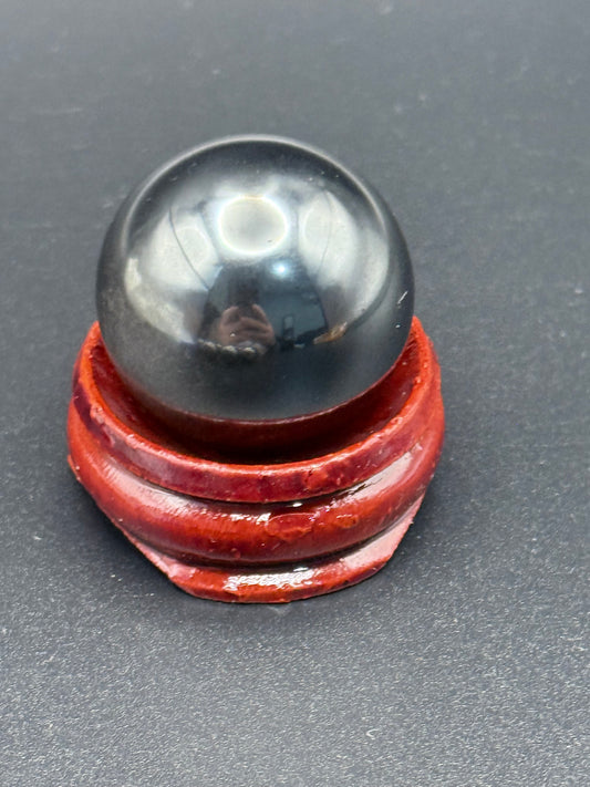 Magnetic Hematite 2.5cm Spheres