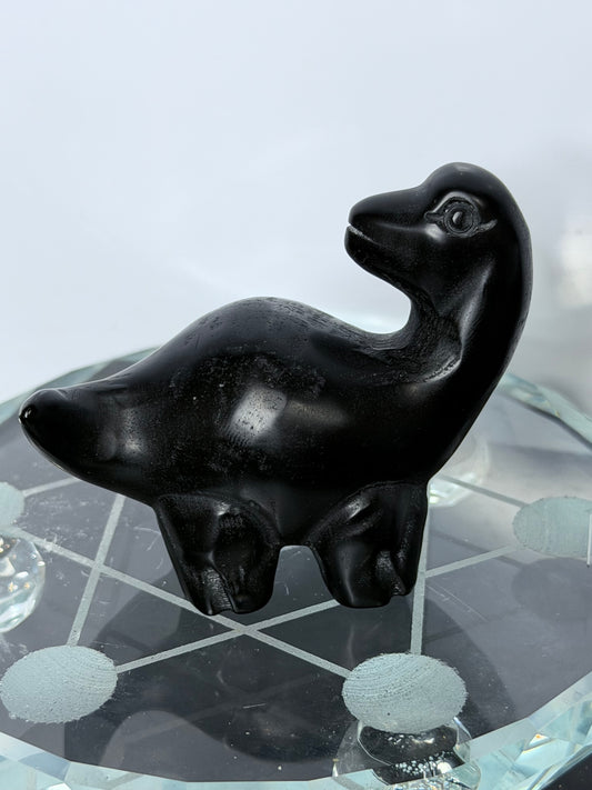 Black Obsidian Baby Brontosaurus Dinosaur Carving – 7cm