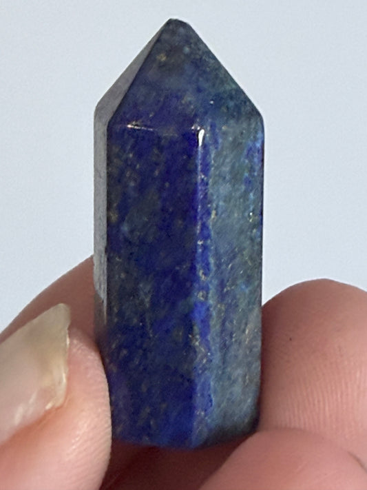 3cm Lapis Lazuli Mini Point
Wisdom • Intuition • Communication