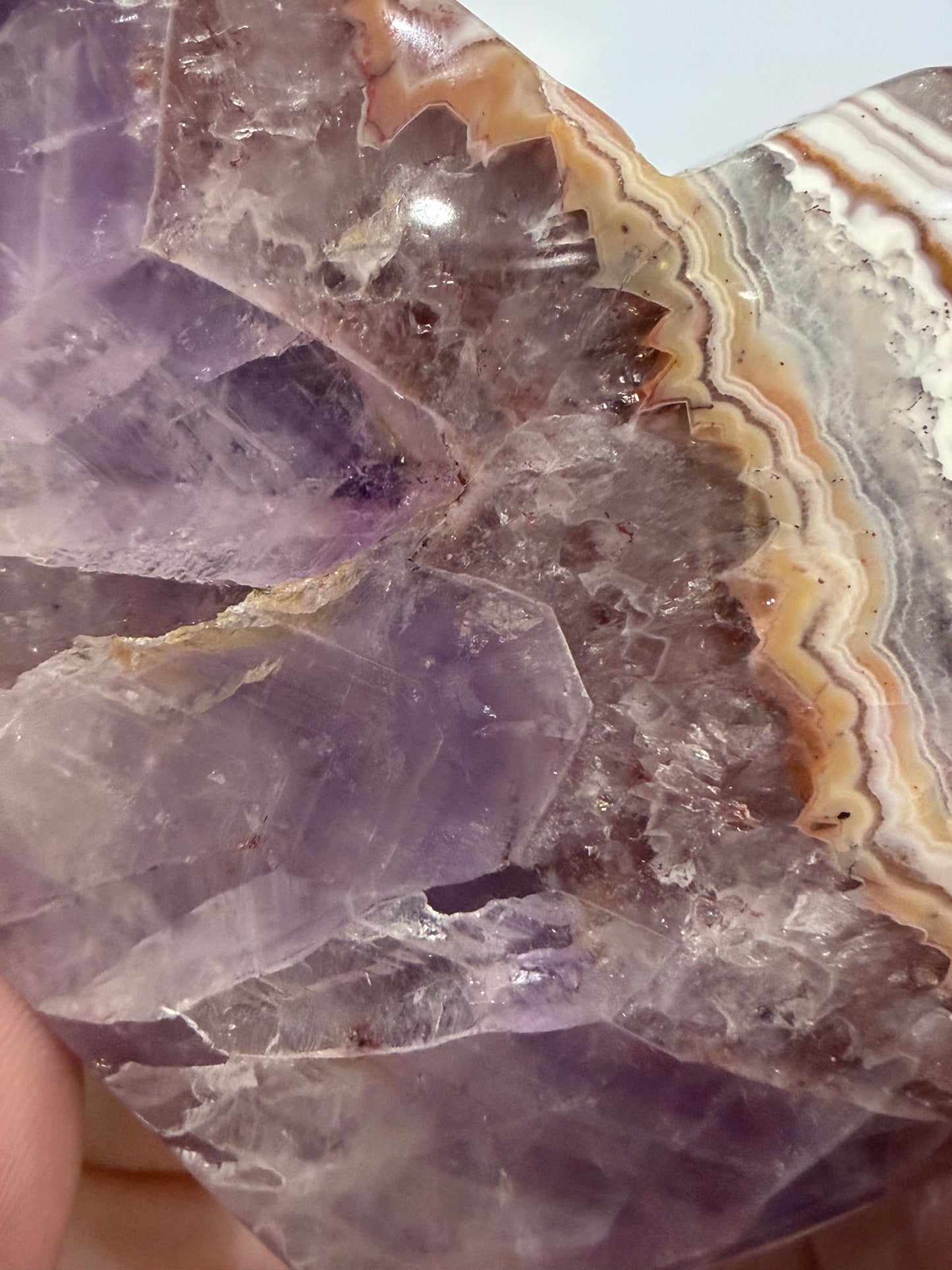 ๐ Amethyst with Agate Banding Free-Standing Stone โ 8 ร 6.7 cm | 190 g A