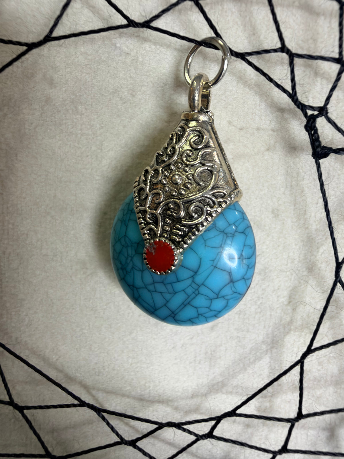Blue Howlite Dreamcatcher – 55 × 16cm