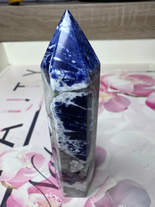 High Quality Sodalite Tower