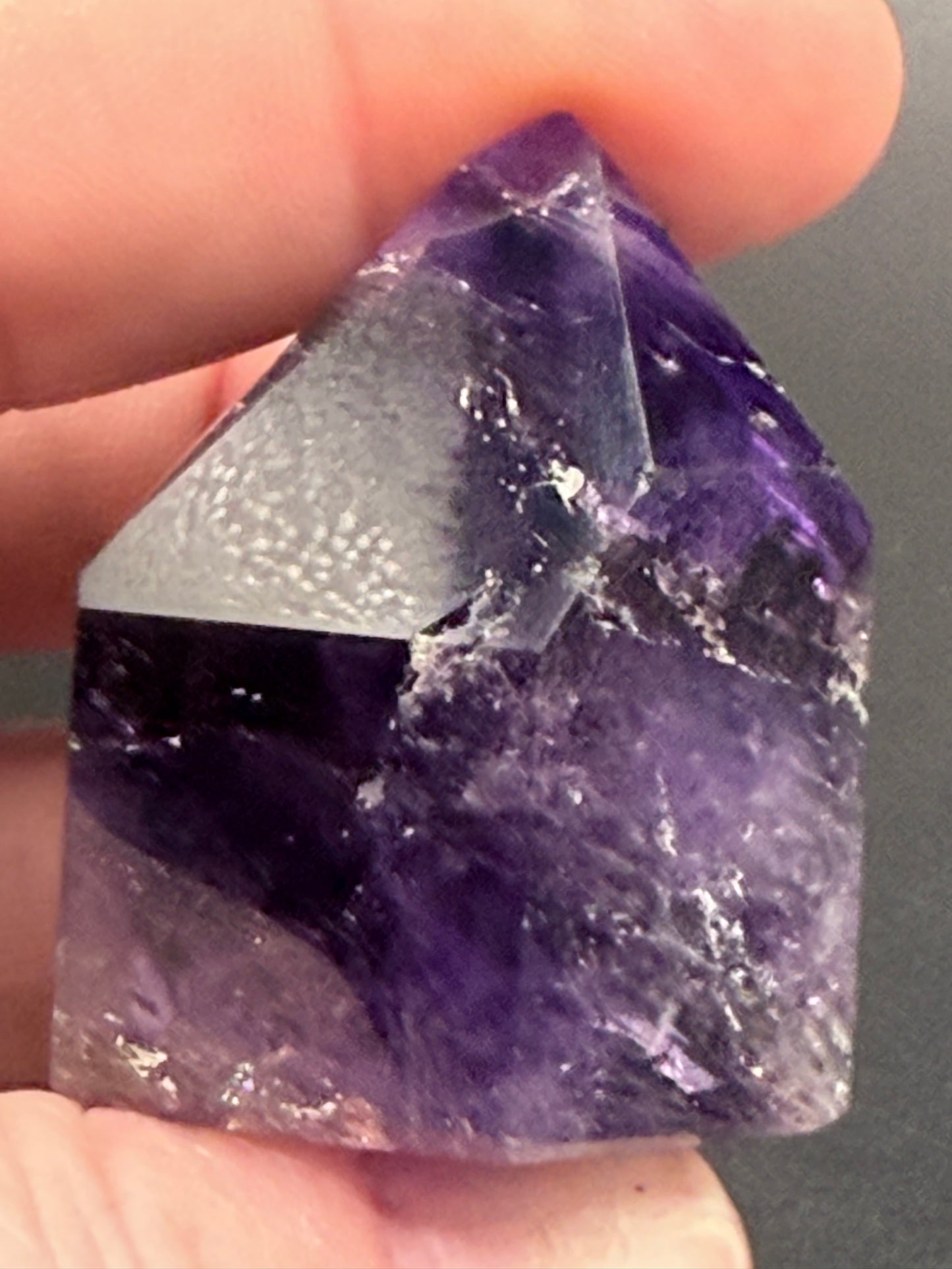 Amethyst Tower 45g  4×3cm