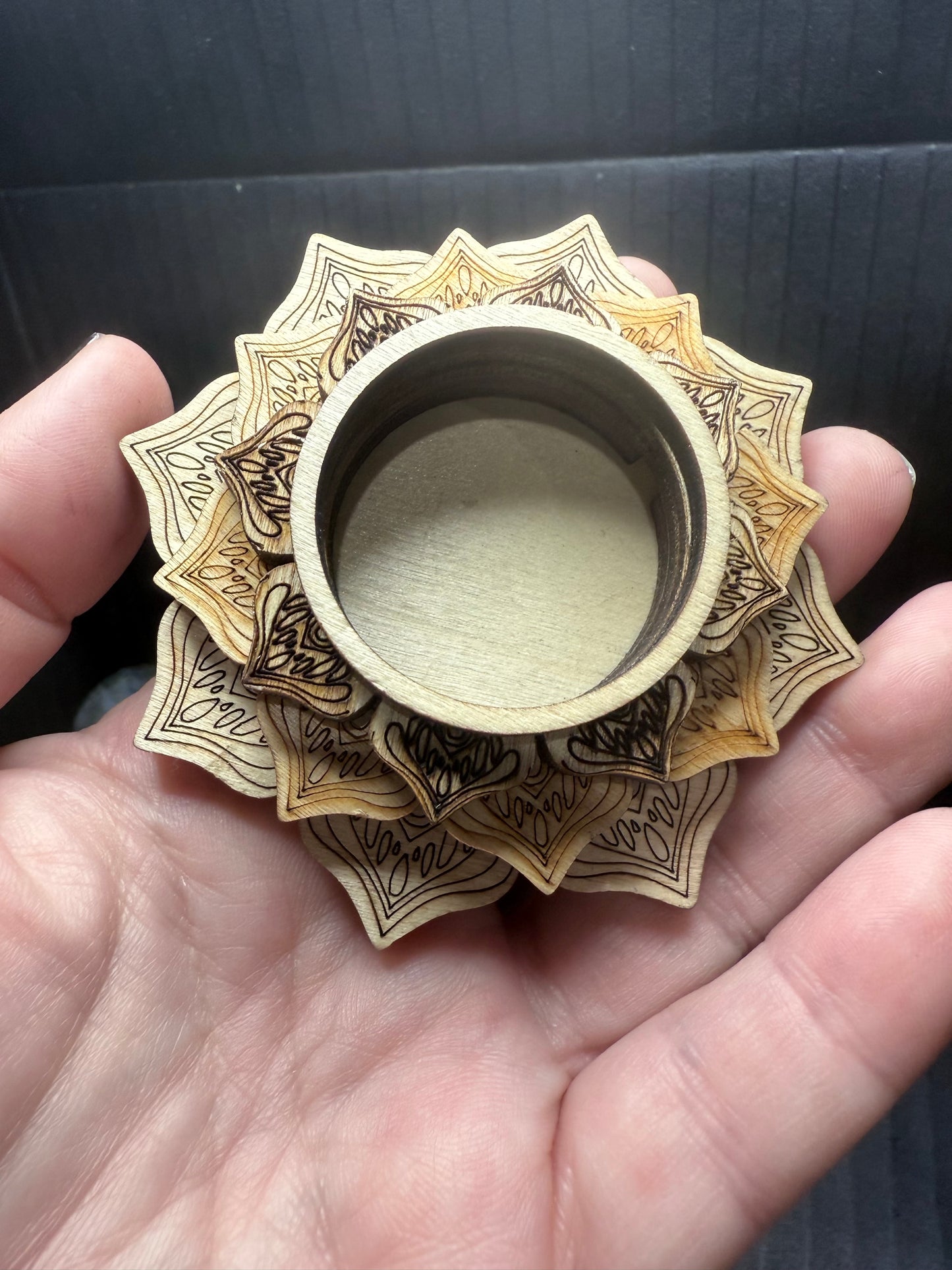 Lotus wooden sphere Holder