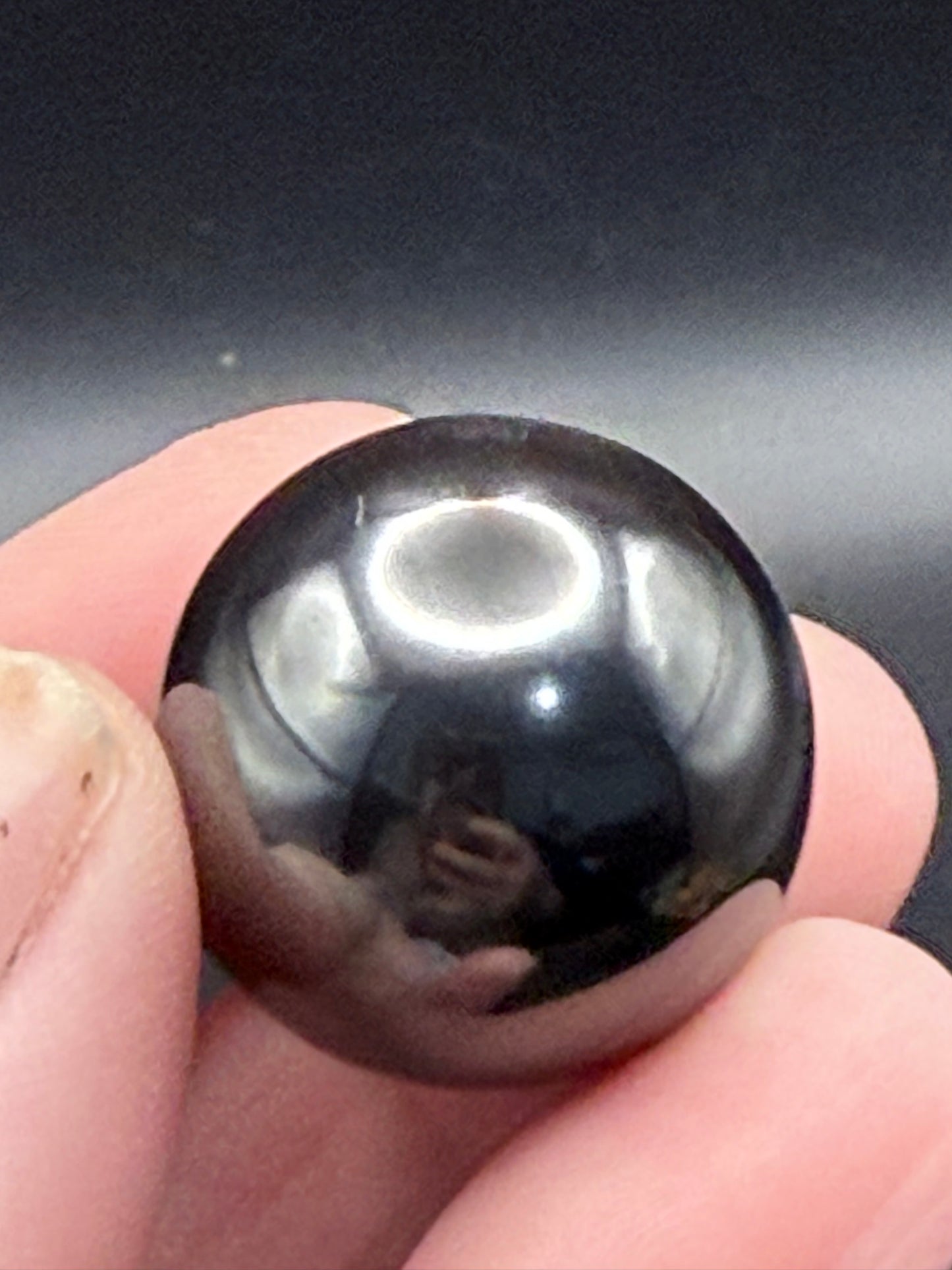 Magnetic Hematite 2.5cm Spheres