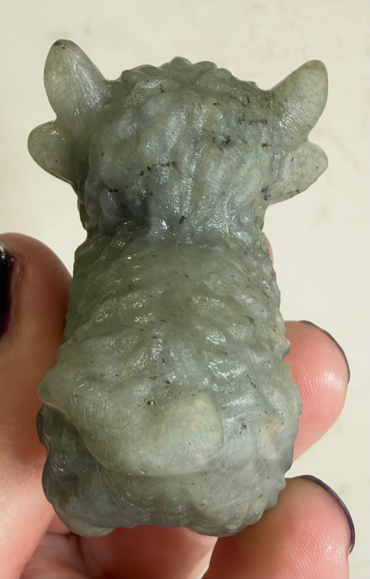 Highland Cow Labradorite Carving – 5–6 cm