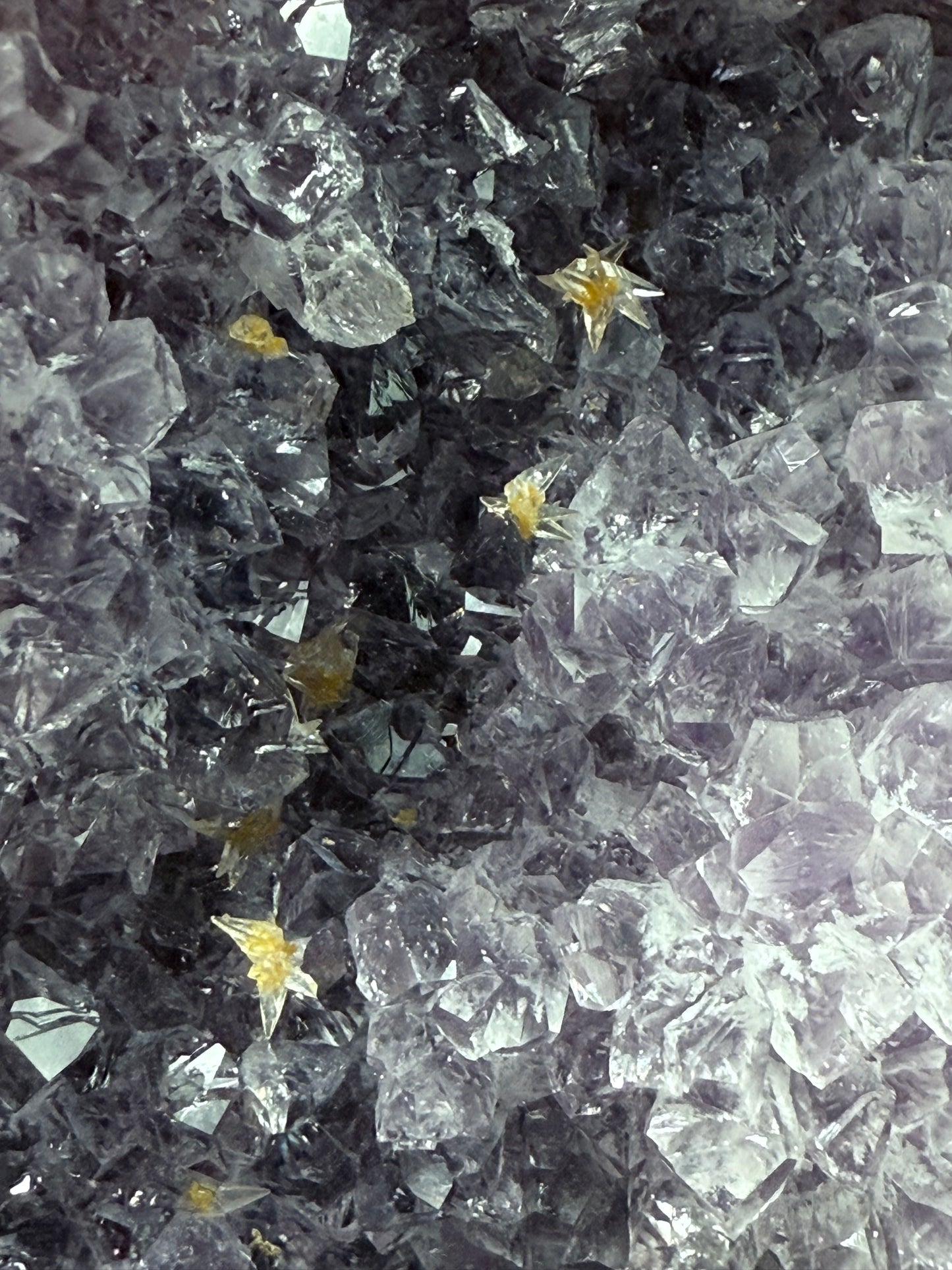 Rainbow Amethyst with Rare Pineapple Cluster ā 526g / 9cm