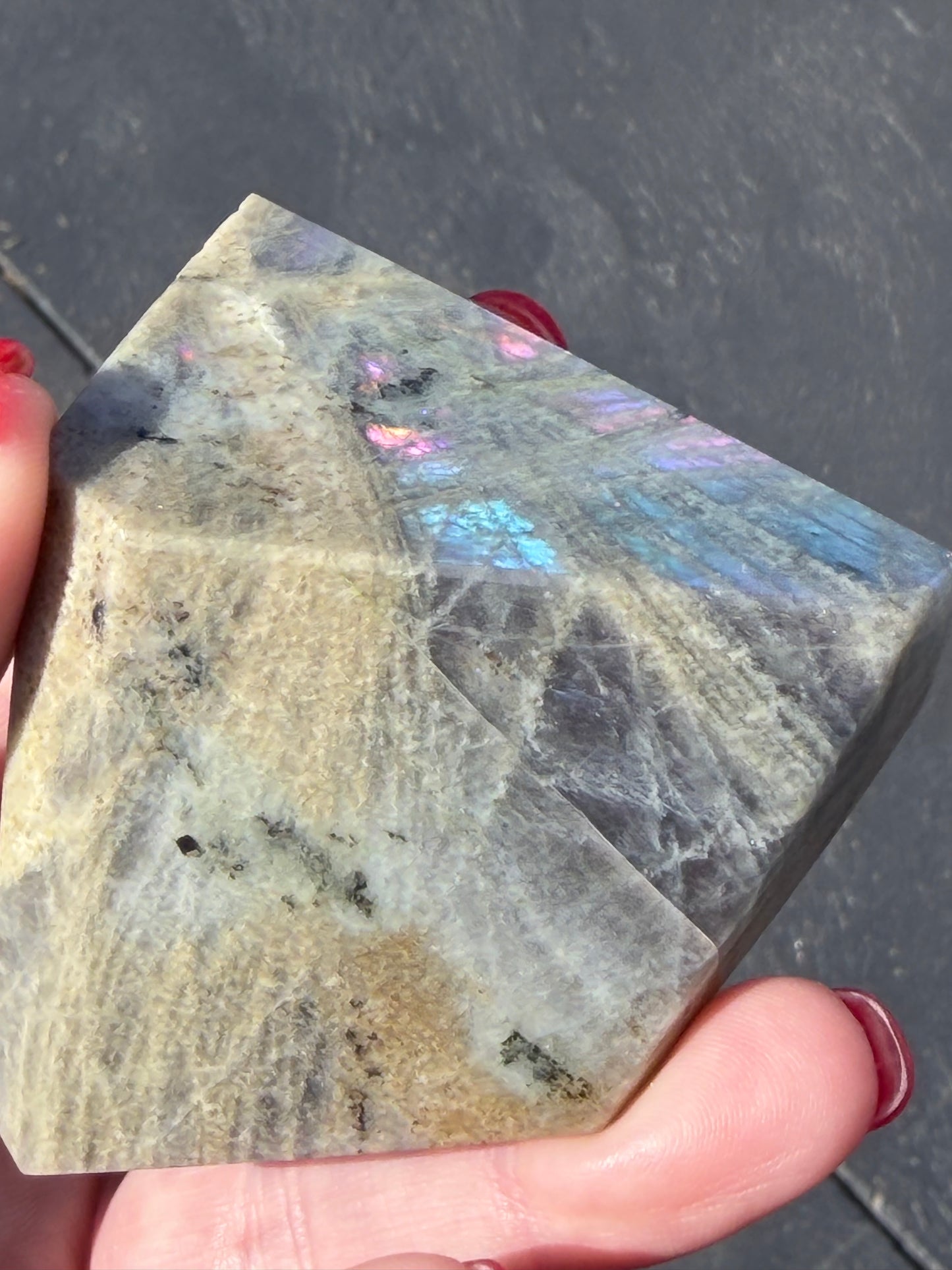 Labradorite Crystal Freeform – Multicolour Flash | 122g
Enhances intuition and psychic awareness