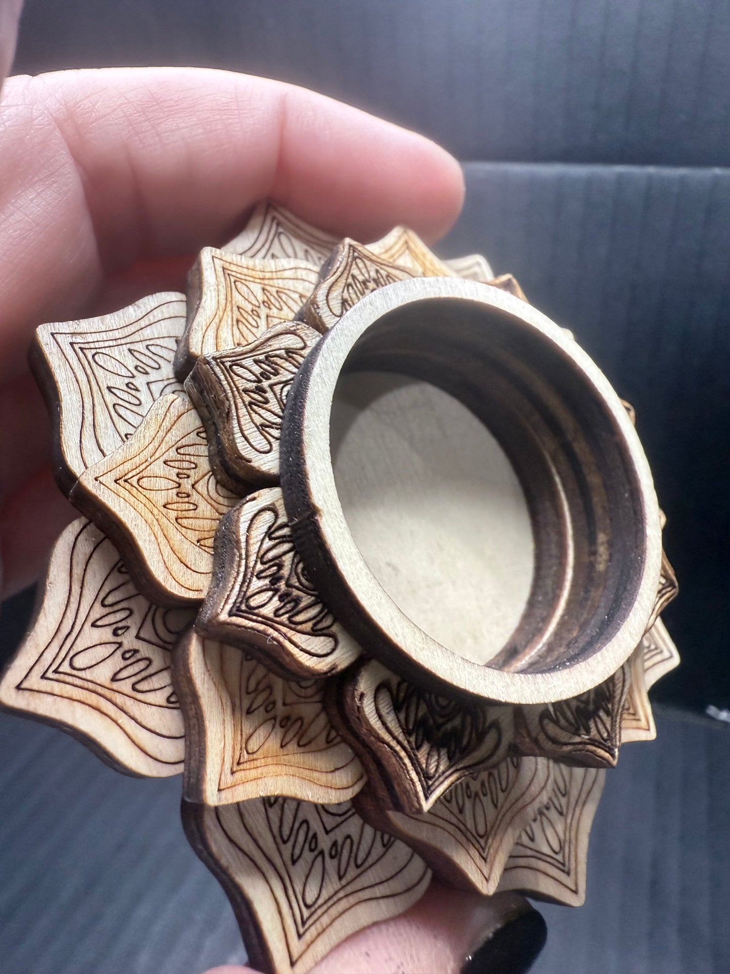 Lotus wooden sphere Holder