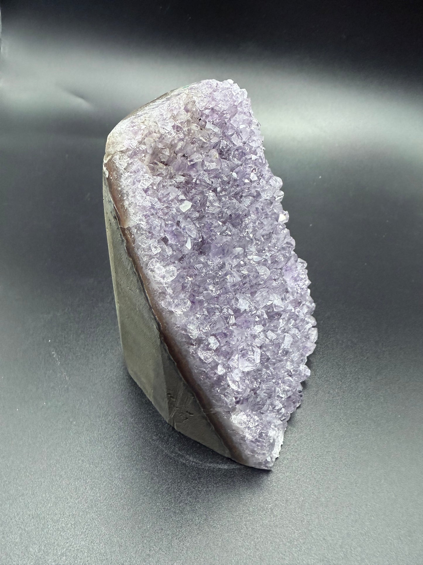 Amethyst Cluster β 855 g