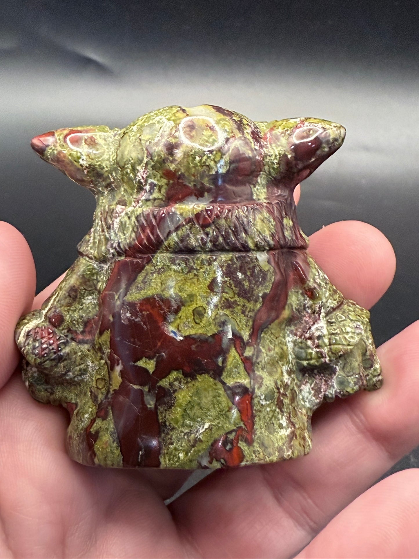 Dragons Blood Stone Baby Yoda ā 5.7cm | 150g