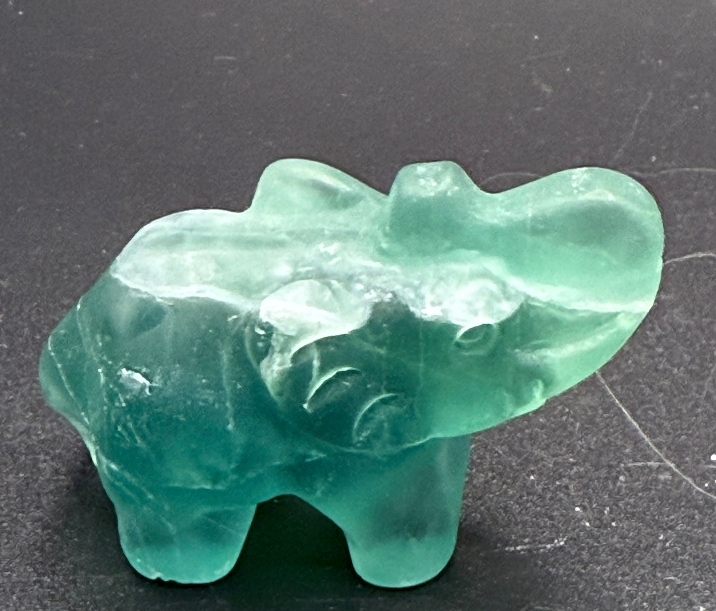 Green Fluorite Elephant ā 5.3 Ć 3.8cm