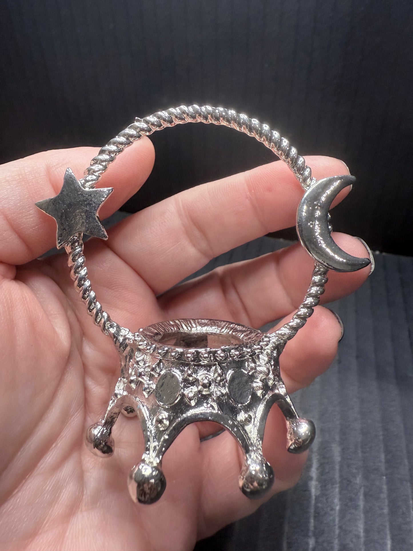 Sphere Holder
