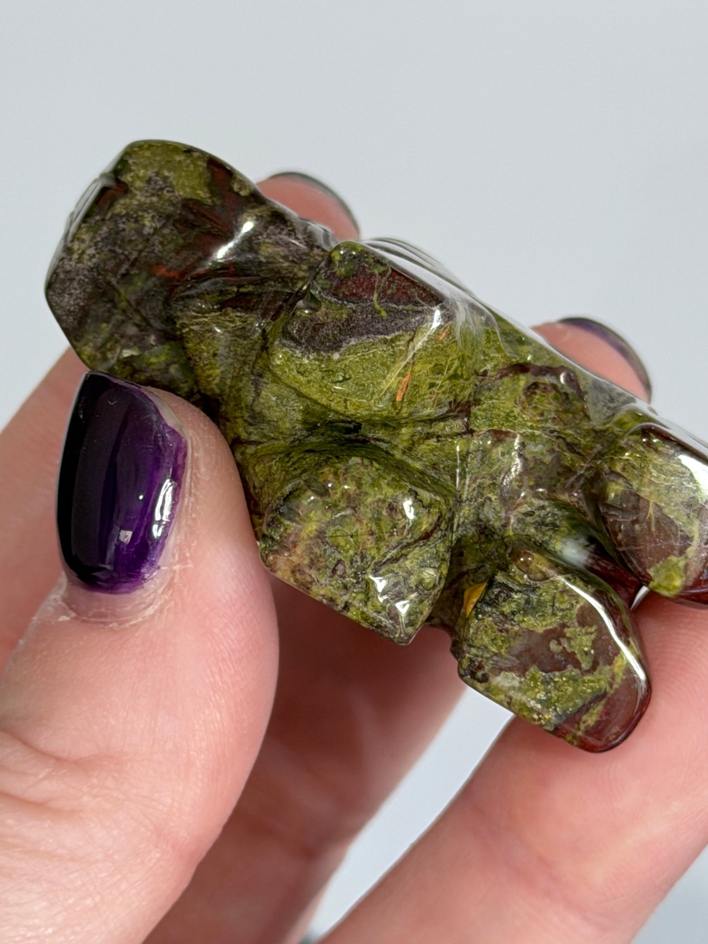 African Bloodstone Elephant Carving – 5 cm