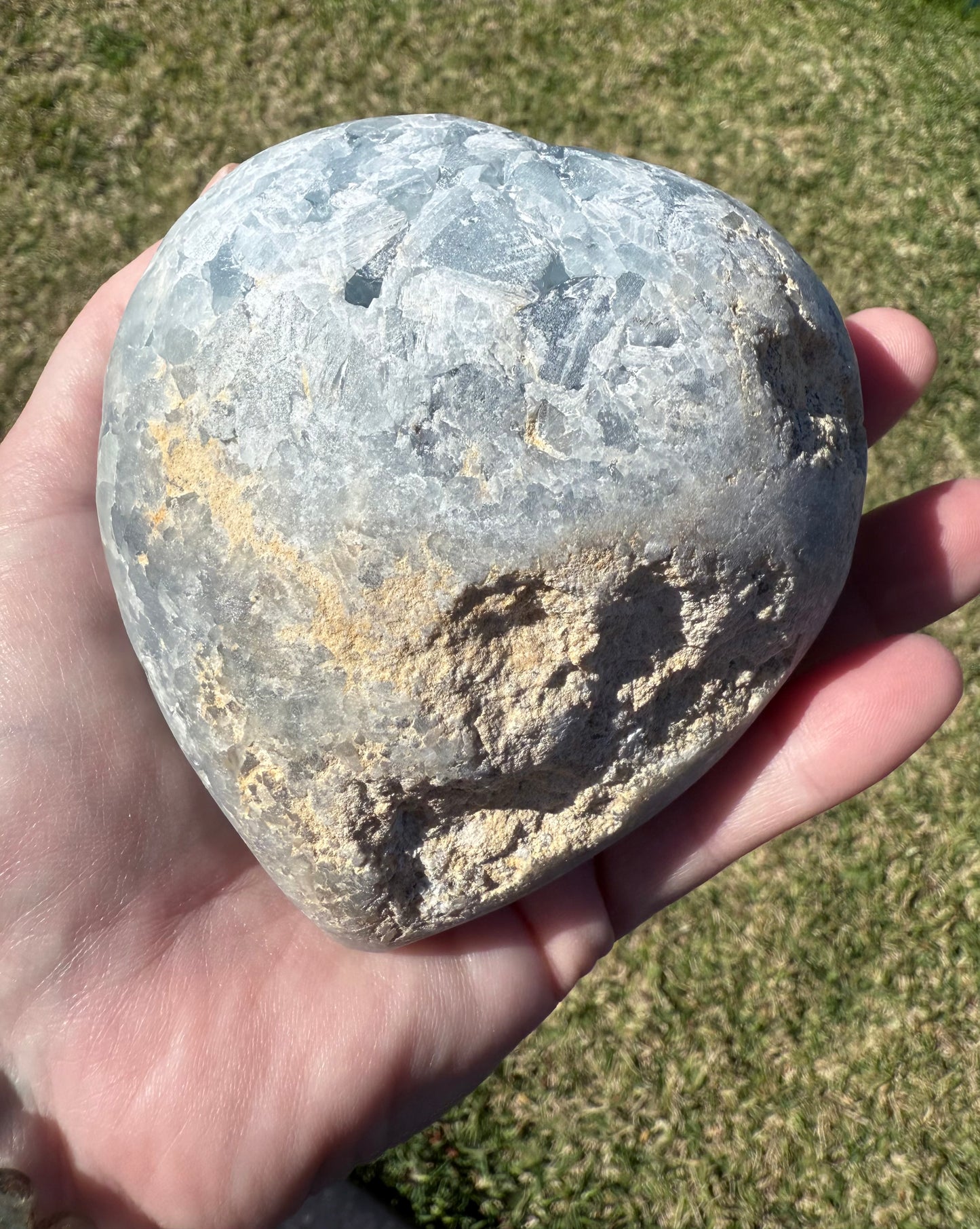 Celestite Heart with Natural Crystal Cavities โ 850g