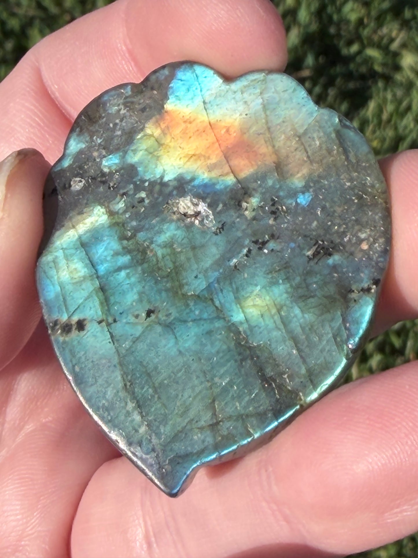 Labradorite Lion Face Carving – 5cm