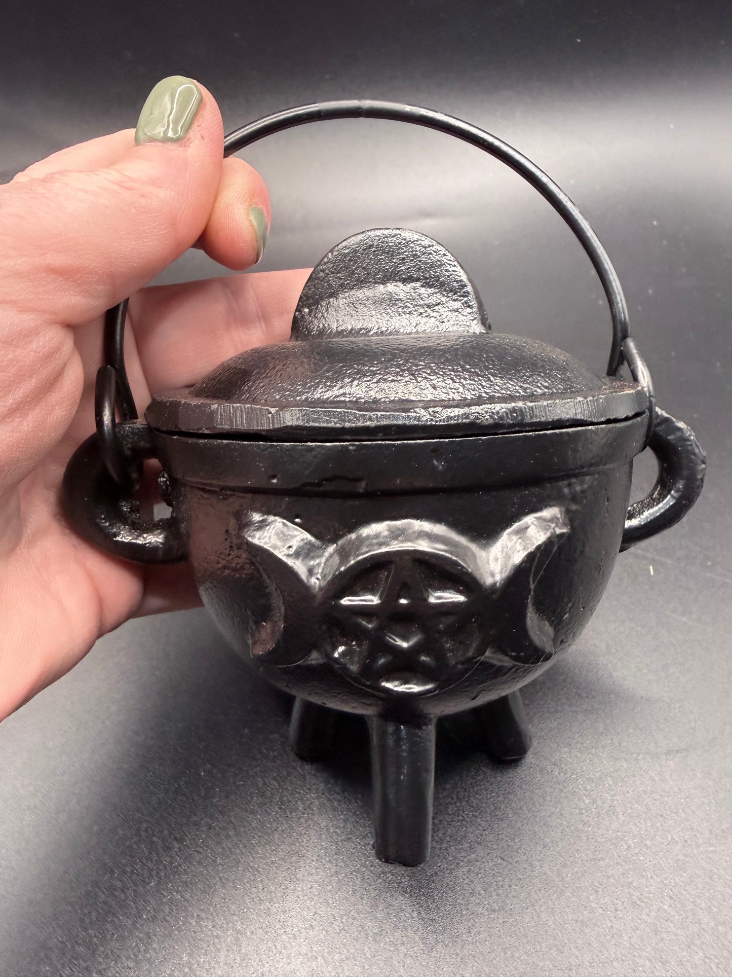 Cast Iron Triple Moon Cauldron 7.5cm