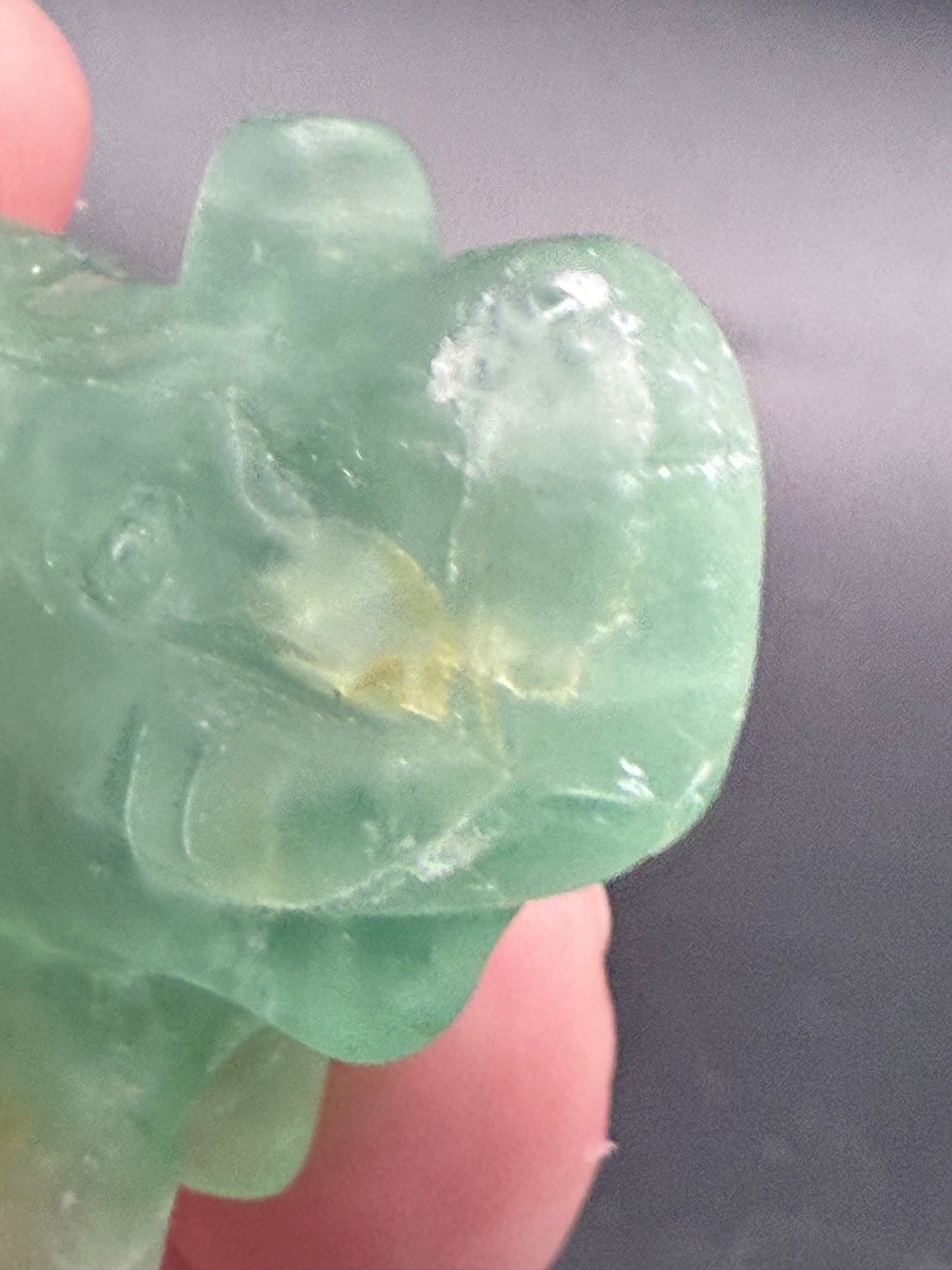 Green Fluorite Elephant ā 5.3 Ć 3.8cm