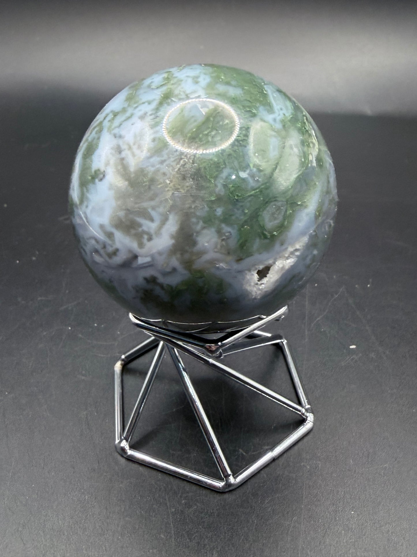 Geometric Metal Display Stand – Silver Finish