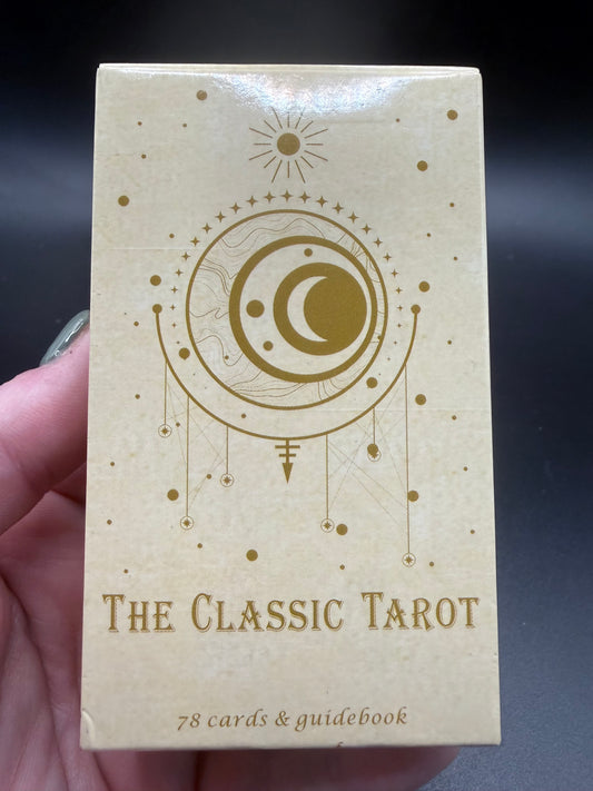 The Classic Tarot – 78 Cards & Guidebook