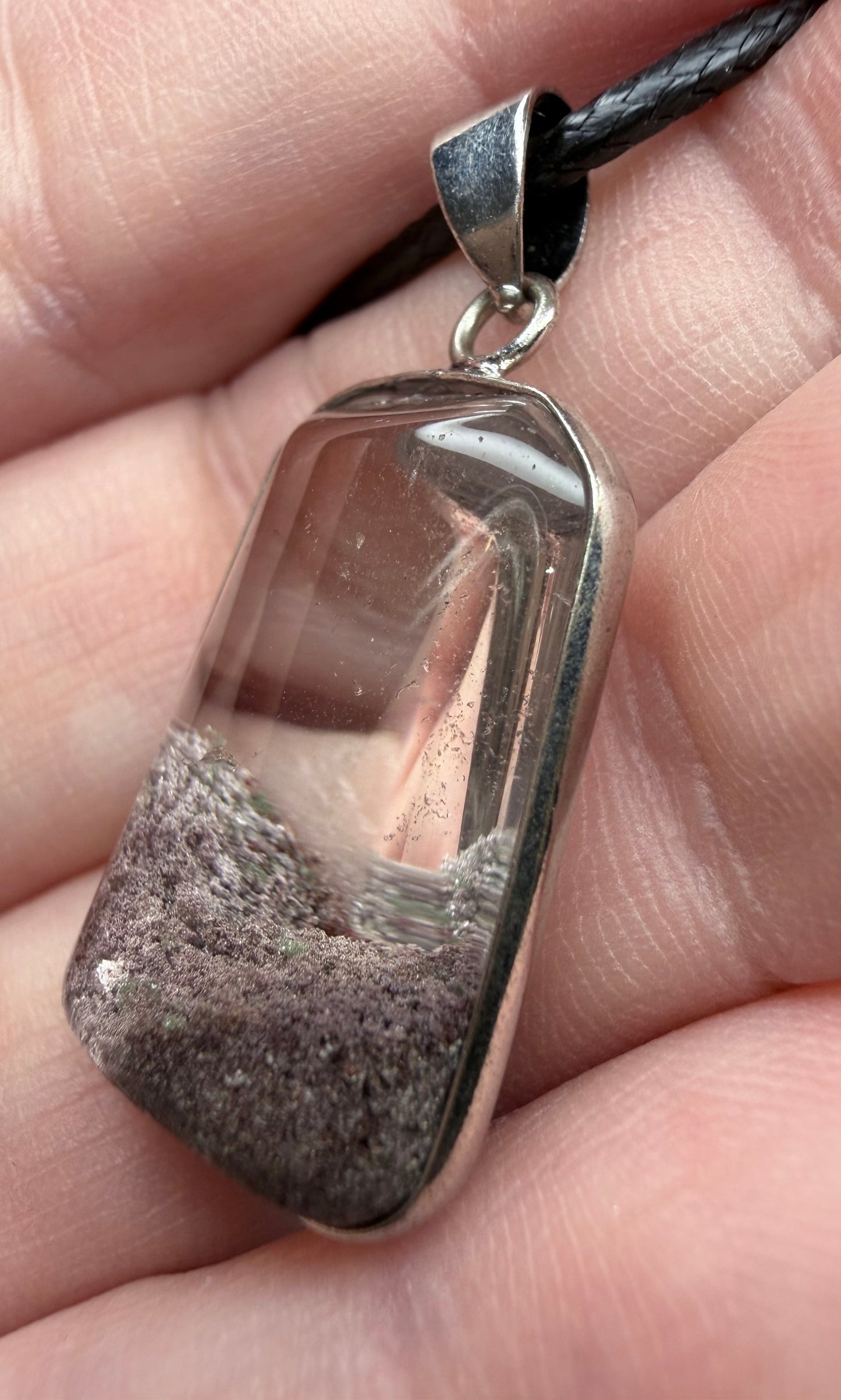 Garden Quartz (Lodolite) Pendant – Landscape Crystal with Cord (3.7cm)