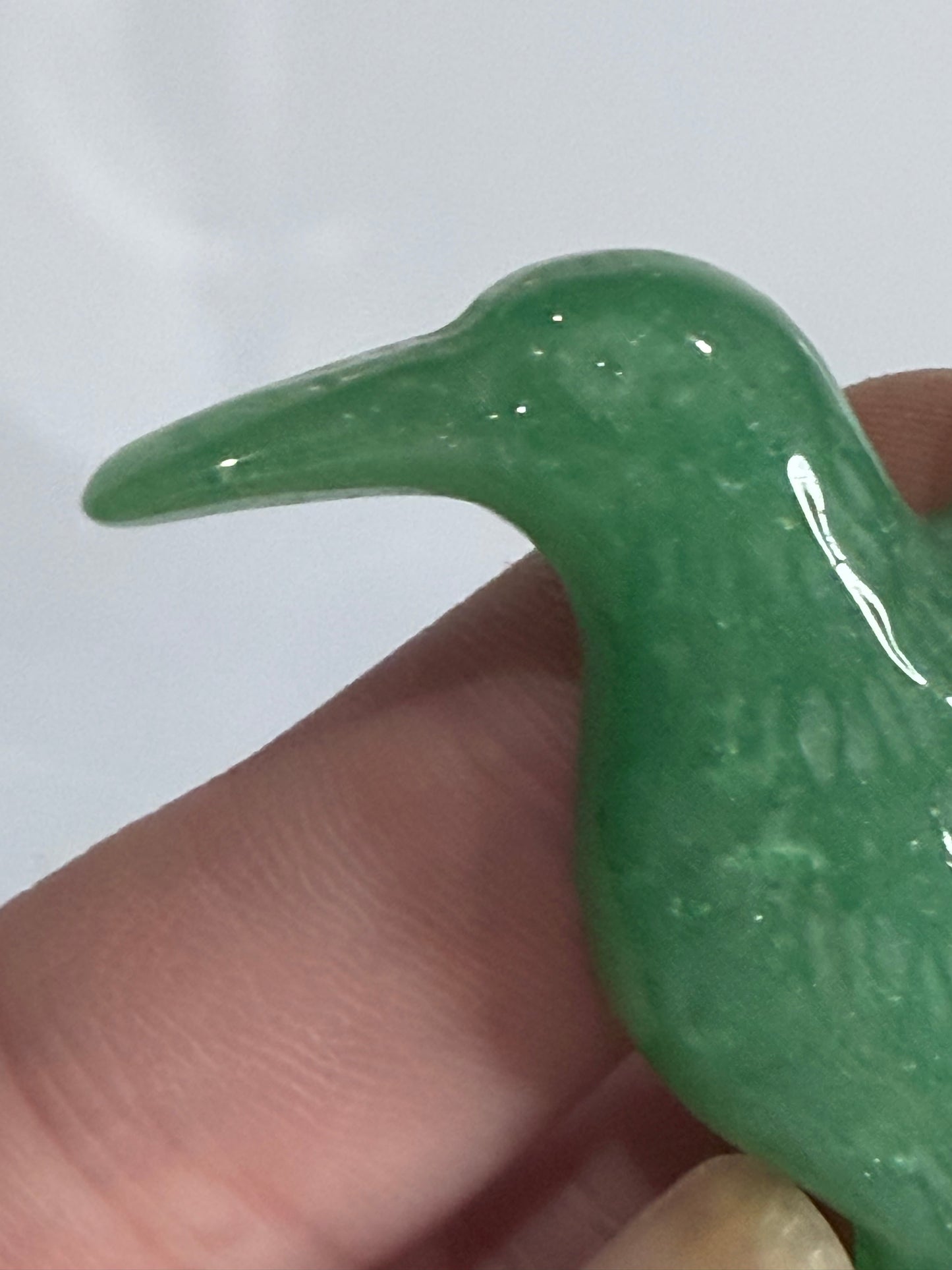 Green Aventurine Hummingbird Carving – 5cm with Stand
