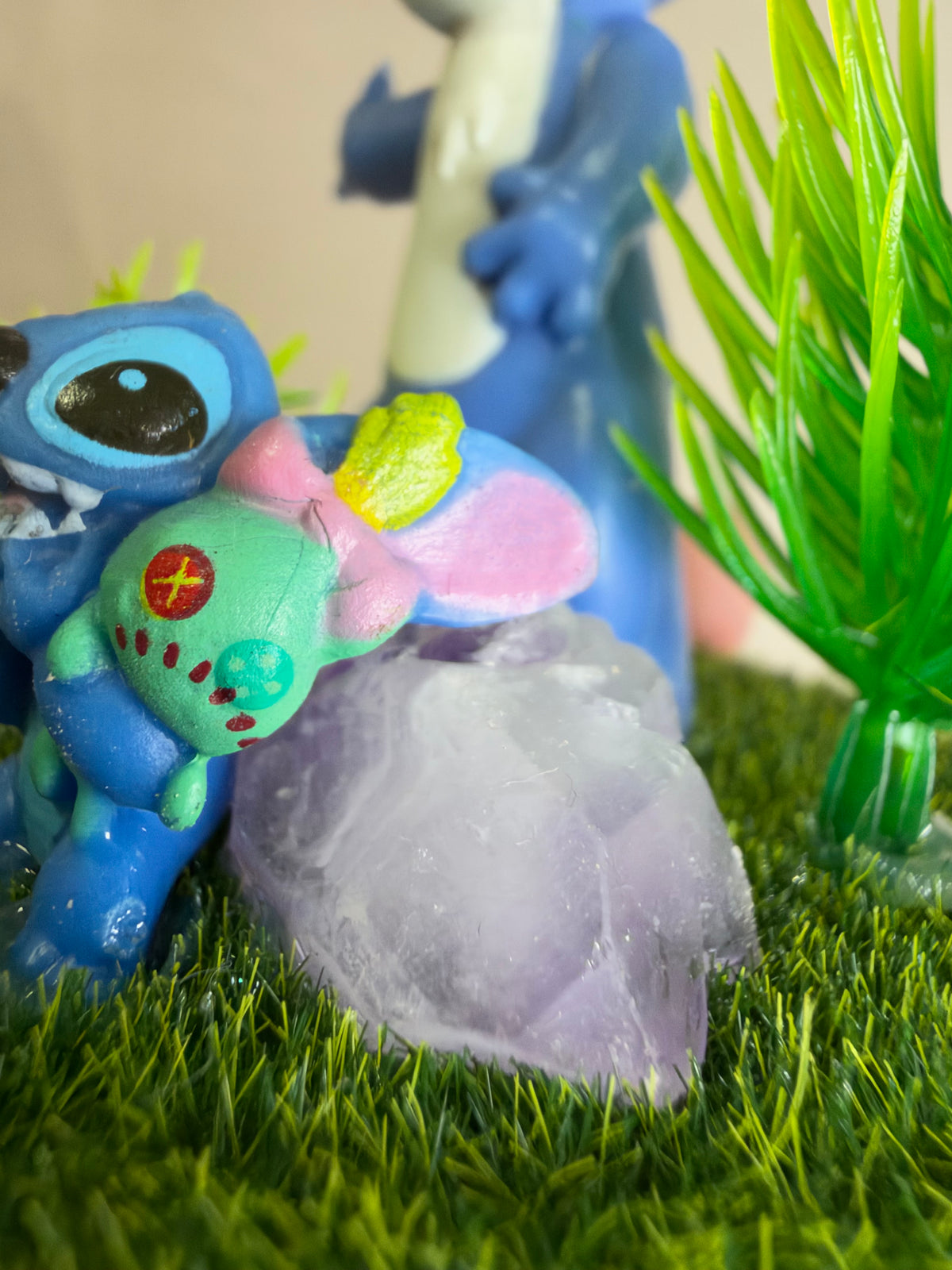 Stitch & Scrump Amethyst Crystal Garden – 6cm