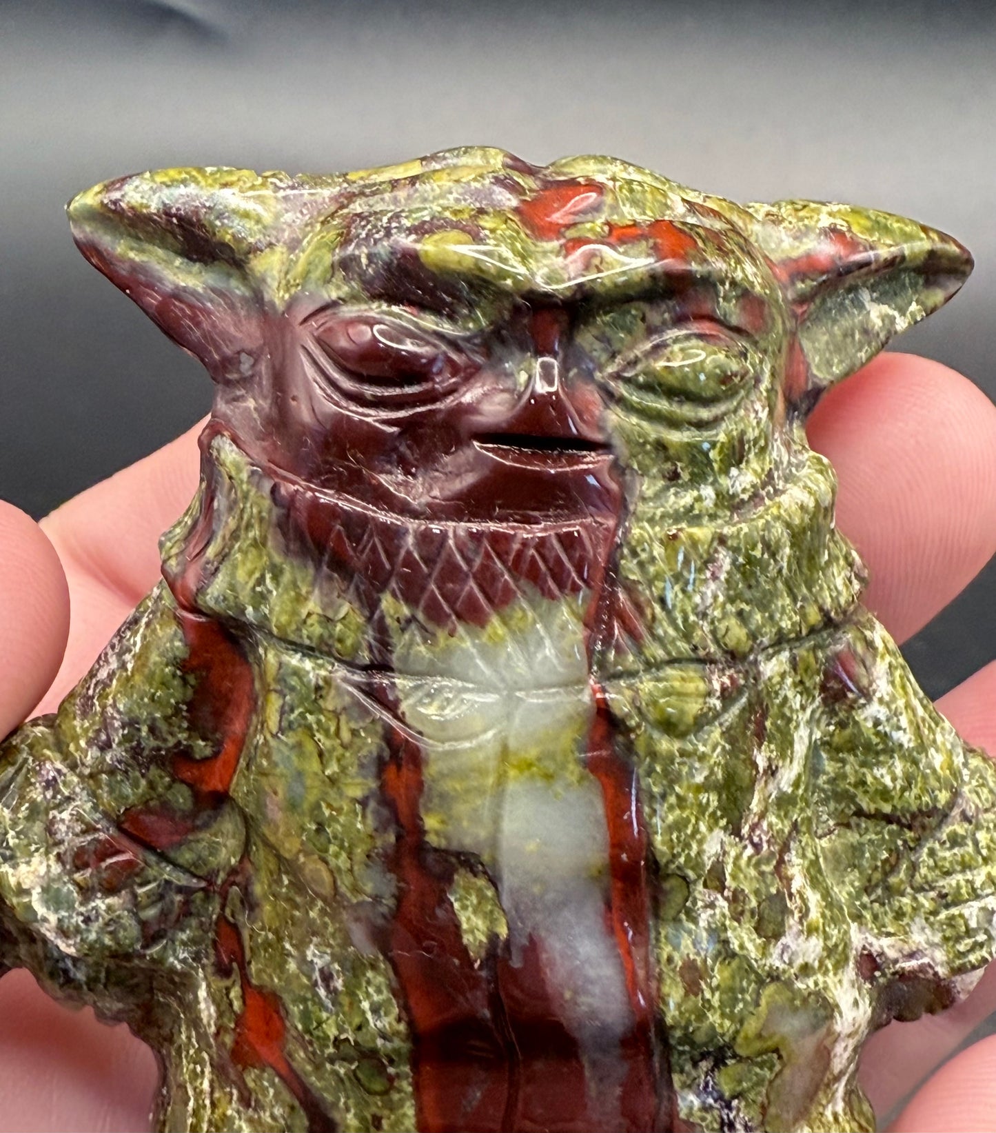 Dragons Blood Stone Baby Yoda ā 5.7cm | 150g