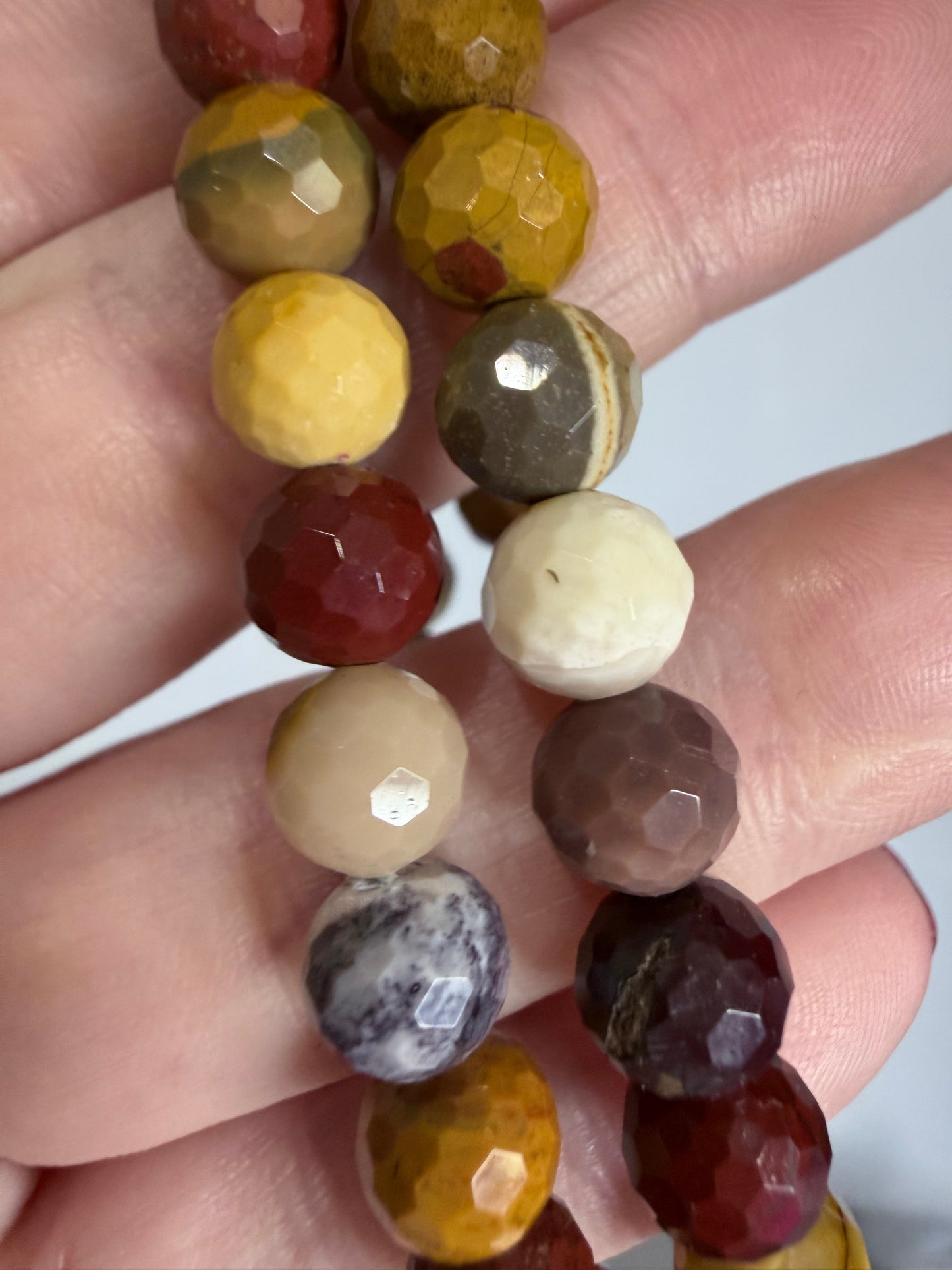 8mm Mookaite Jasper Bracelet
Grounding • Strength • Adventure