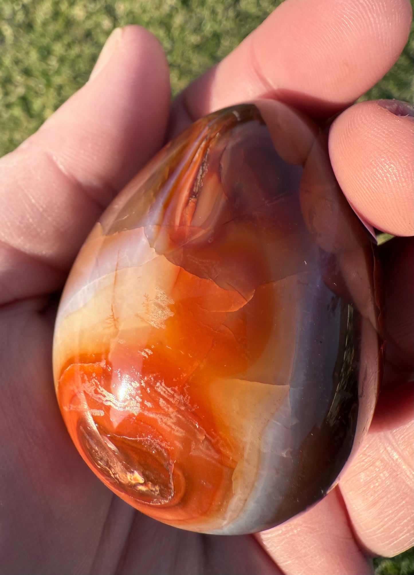 Carnelian Egg β 142 g