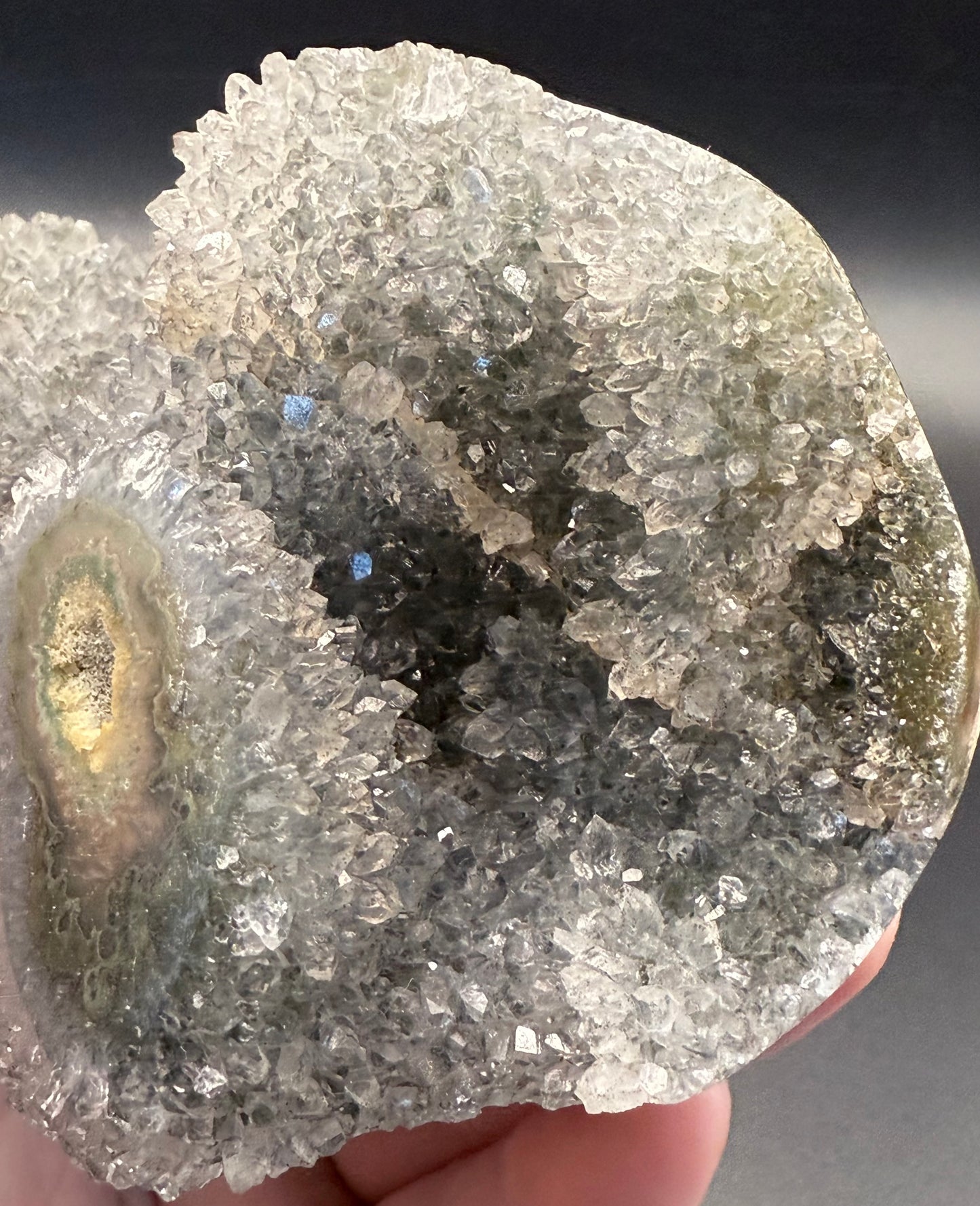 Green Amethyst Druzy Cluster with Stalactite Eye – 510g