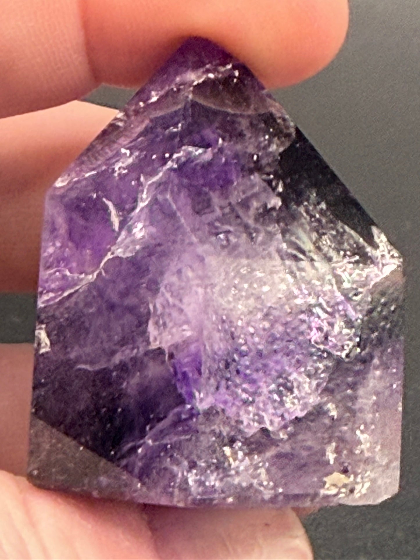 Amethyst Tower 45g  4×3cm