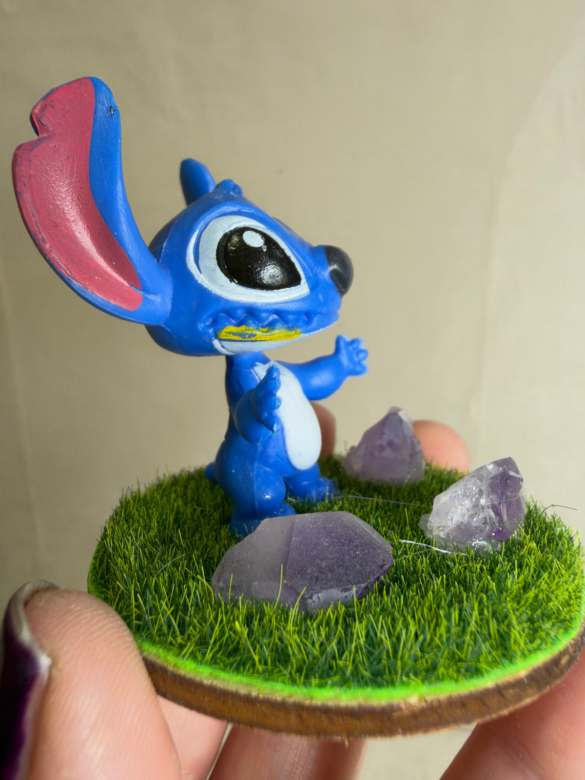 Open Arms Stitch Amethyst Mini Crystal Garden – 6cm