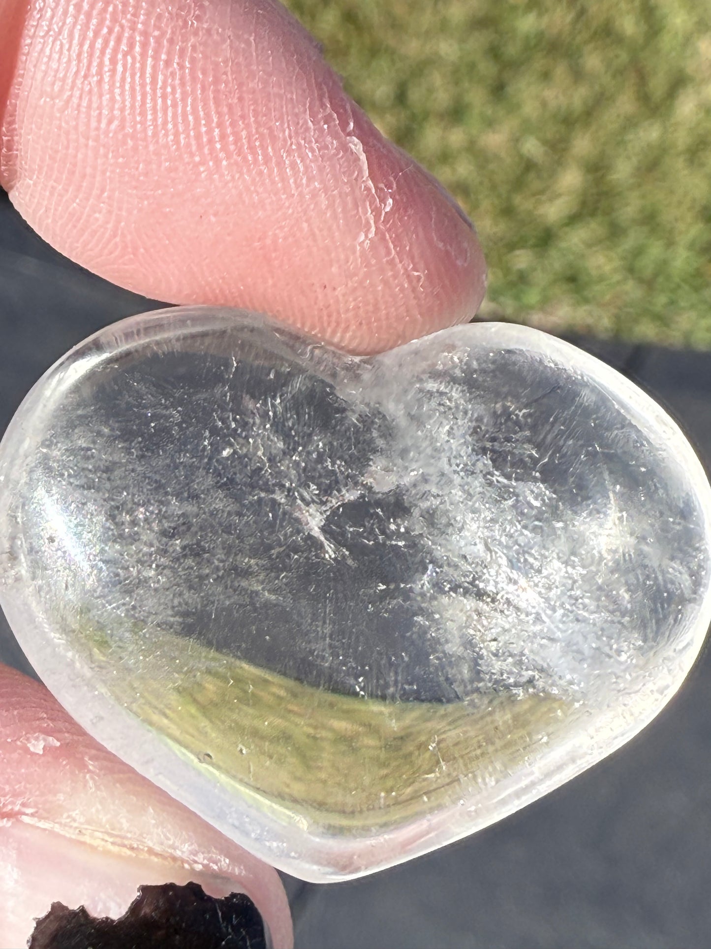 Clear Quartz Heart – 3cm (Intuitively Chosen)