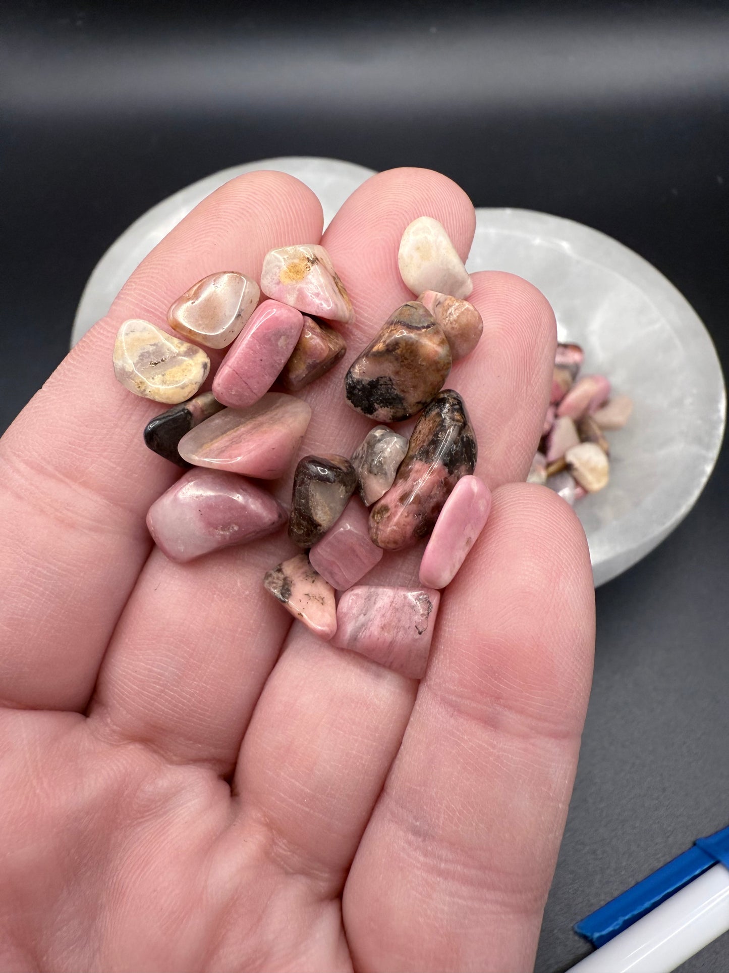 Rhodonite Chips 50gm