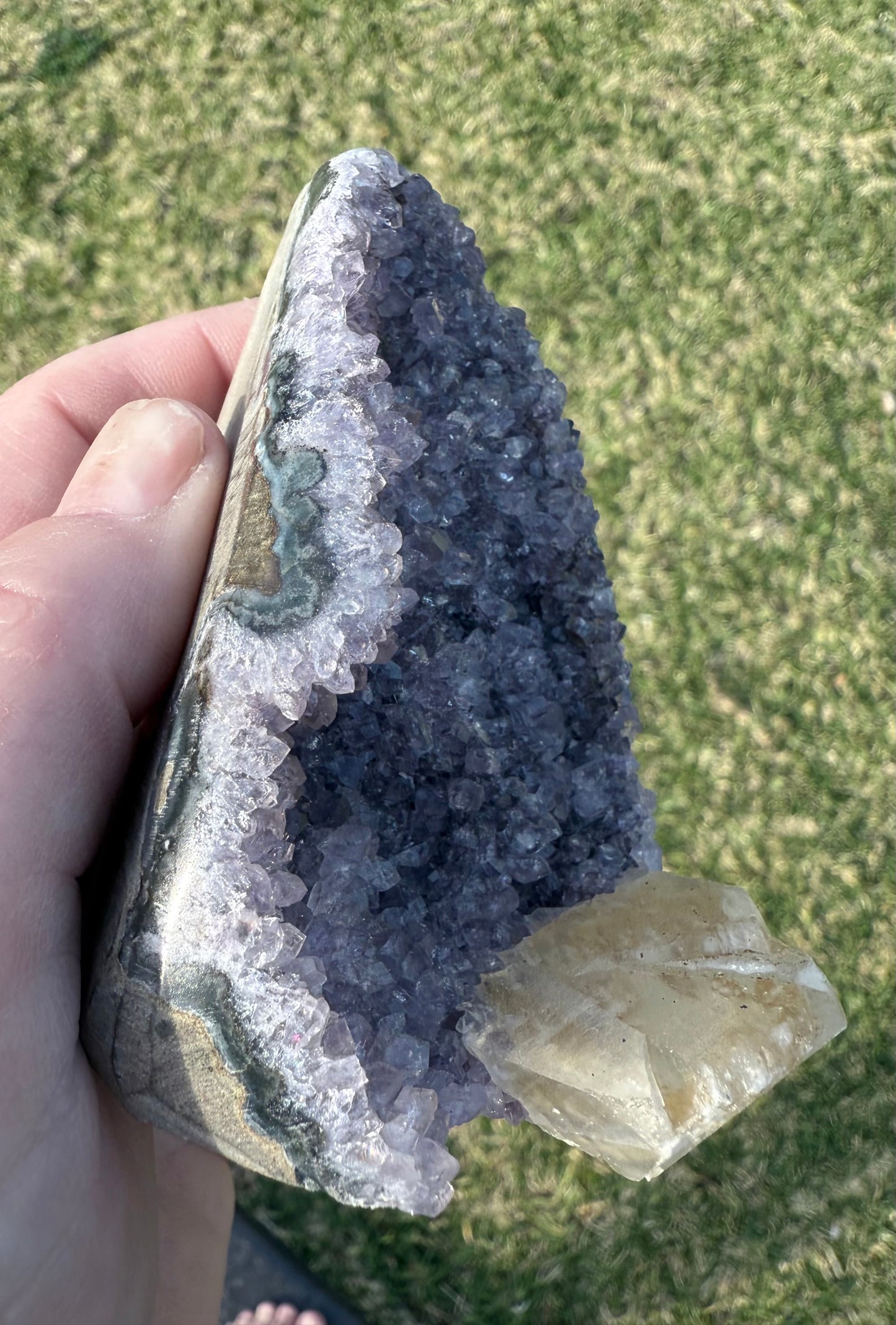 Rainbow Amethyst with Calcite Point ā 304g