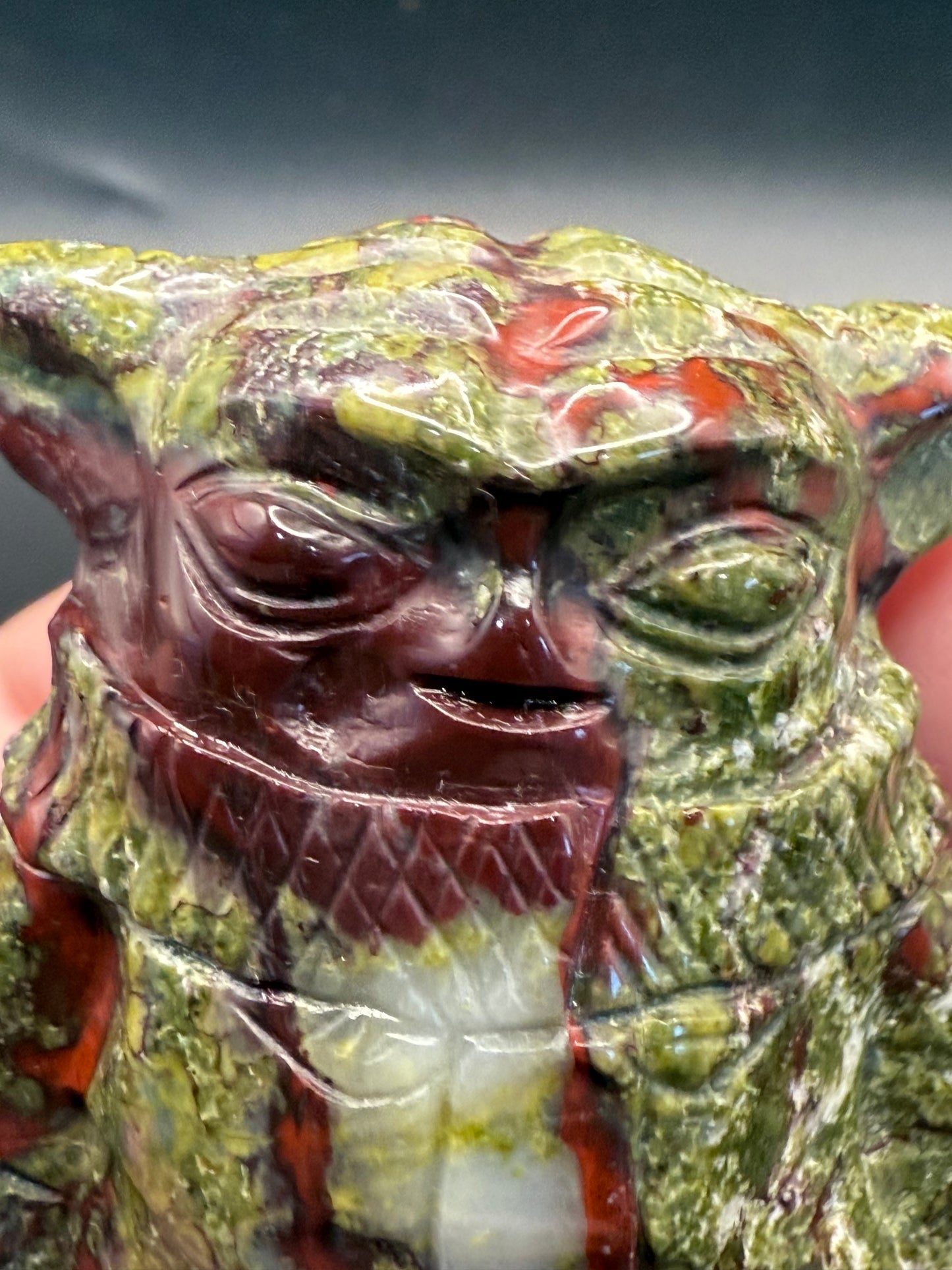 Dragons Blood Stone Baby Yoda ā 5.7cm | 150g