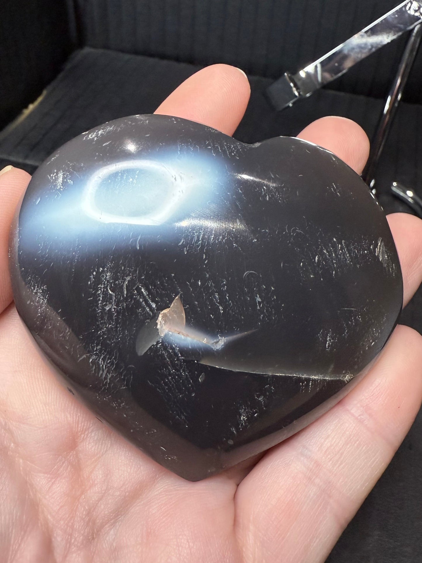 Orca Agate Heart on heart stand - Crystal wonderland By Lisa