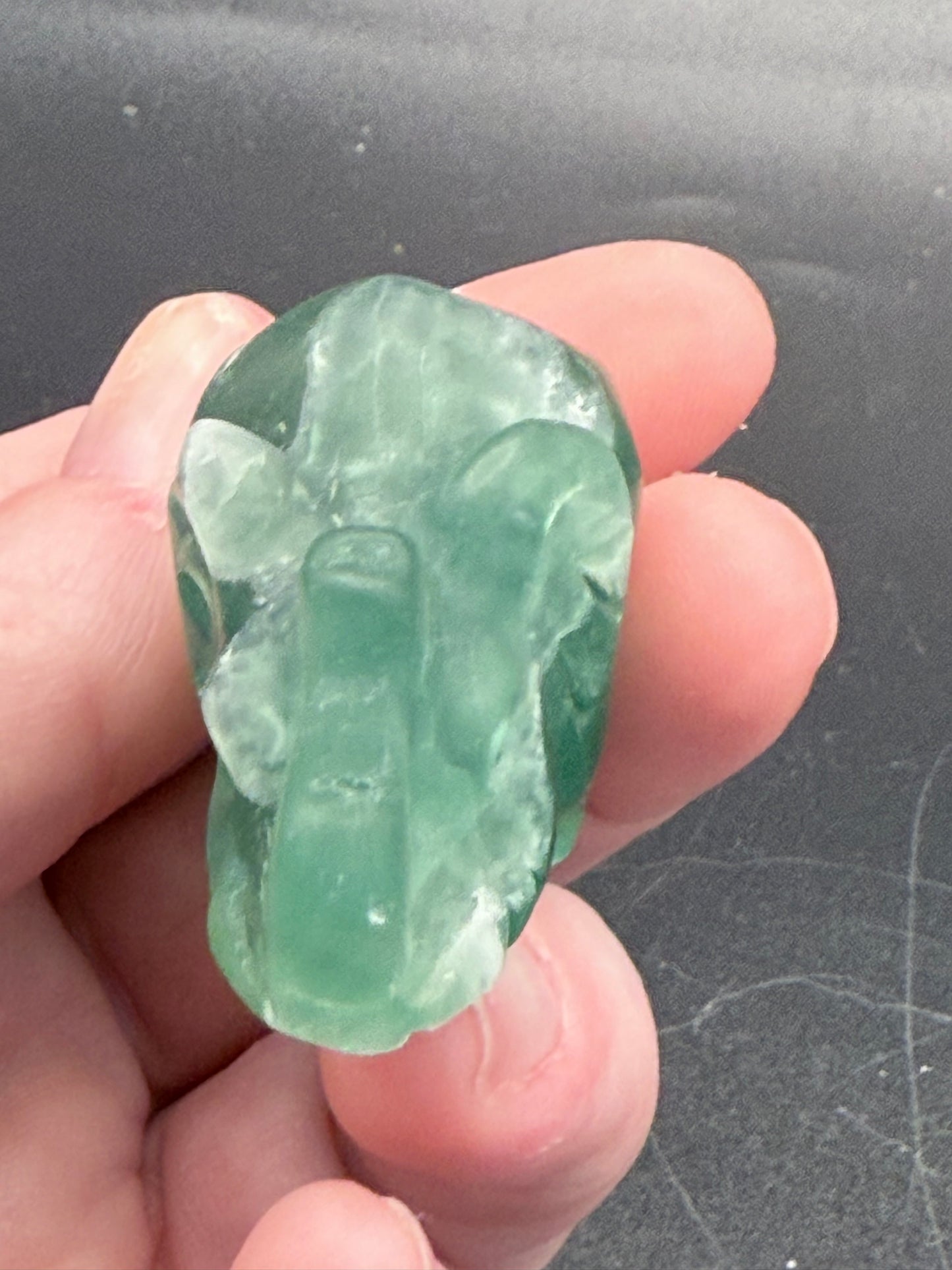 Green Fluorite Elephant ā 5.3 Ć 3.8cm