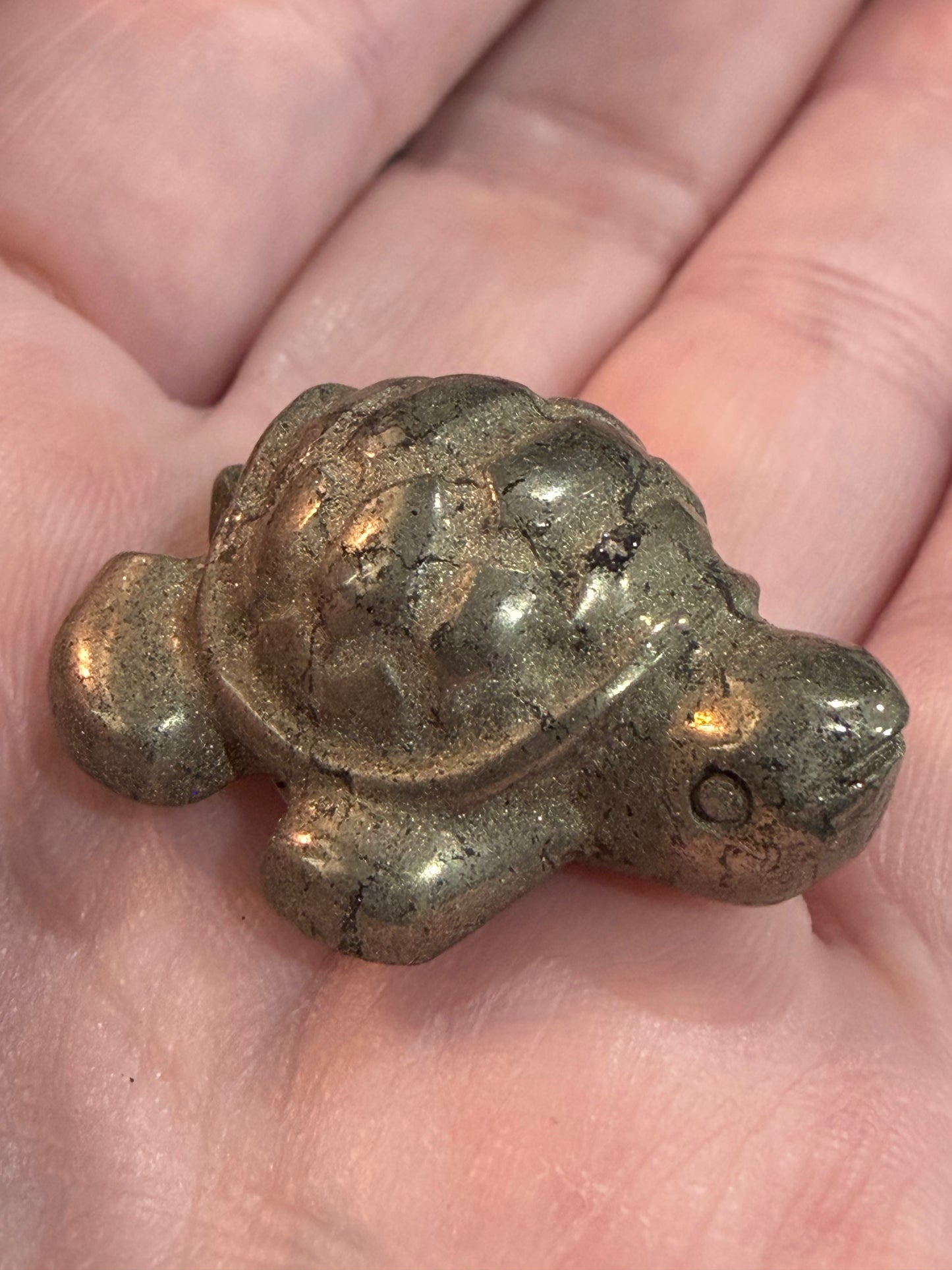 Pyrite Turtle Crystal Mini Carving – 3cm