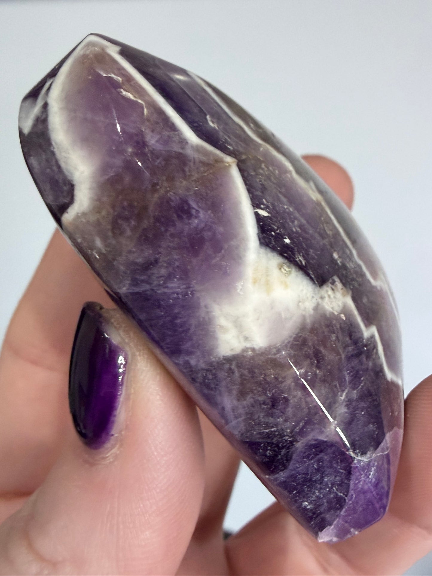 Chevron Amethyst Heart – Free Standing A