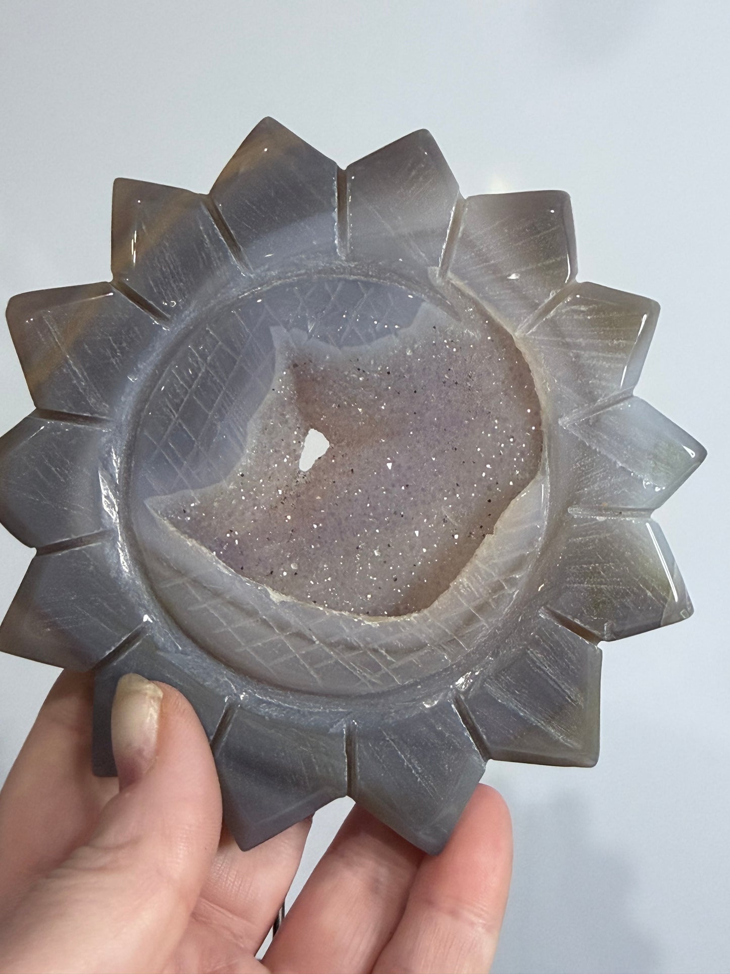 Agate Druzy Sunflower Carving with Acrylic Display Stand – 12.5cm | 262g