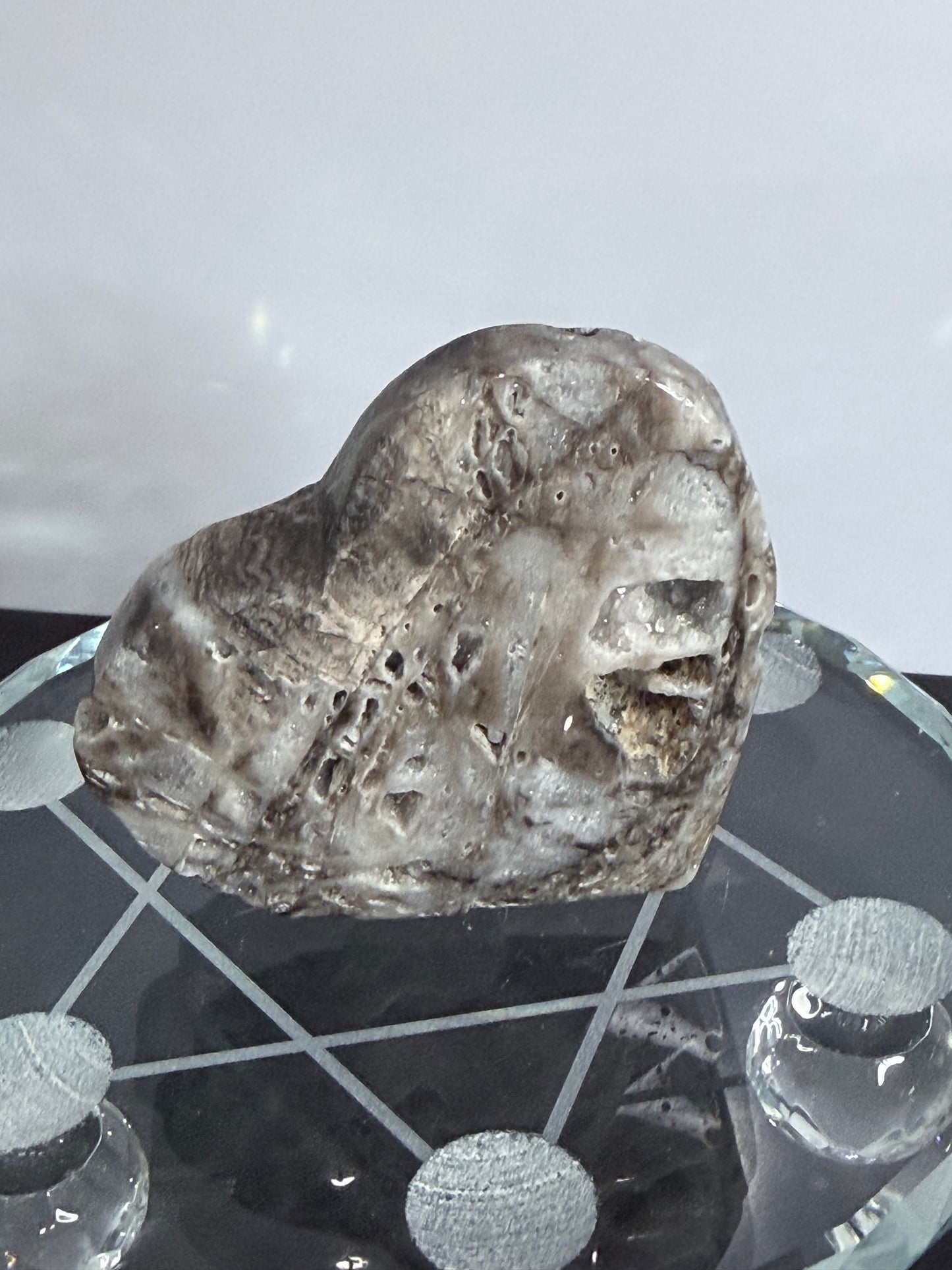 Sphalerite Free-Standing Heart – 100g A - 6.6cm