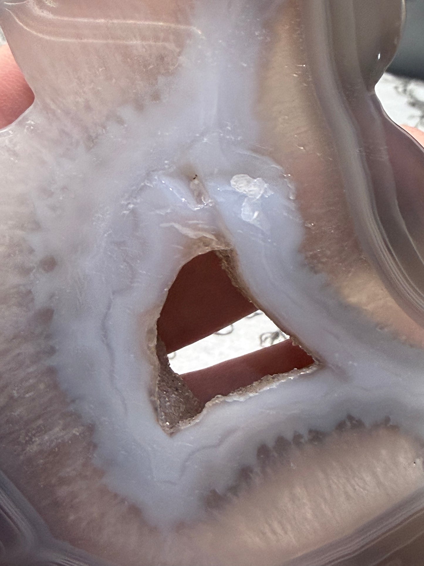 Druzy Banded Agate Cat “Geode Window” — 180g | 9.5 x 9.2cm