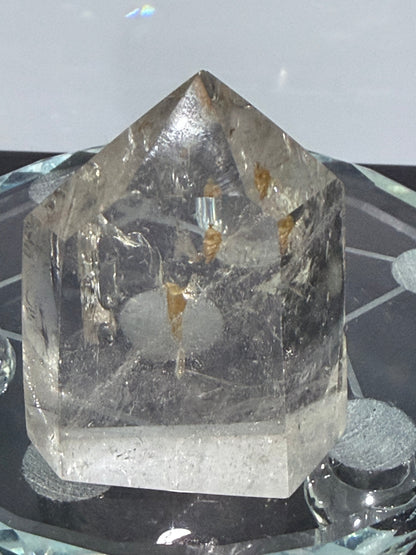 Clear Quartz Point with Iron Inclusions – 6.2 × 4.8 cm