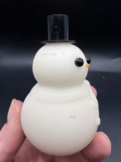 Snowman White Marble Carving with Black Top Hat – 8 cm